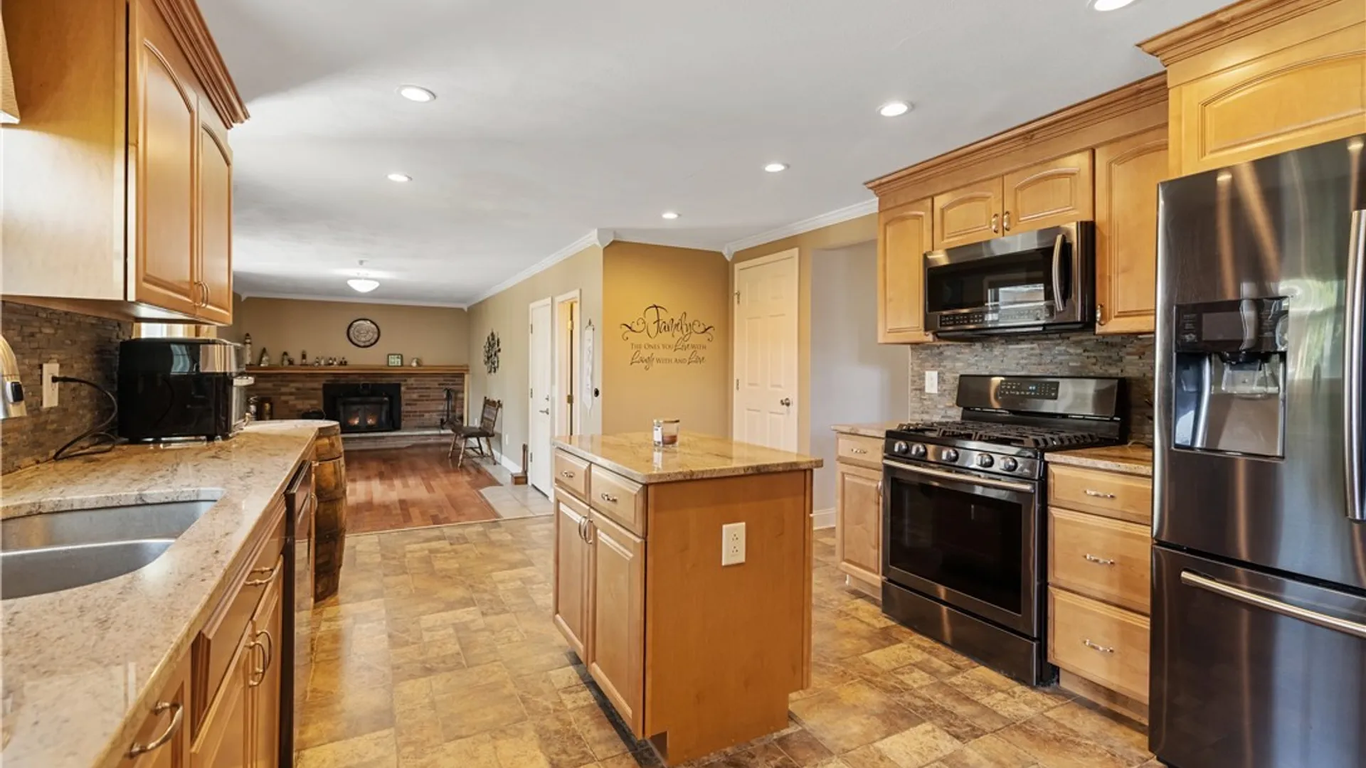 Property at 8032 Trina Circle, Clay, NY 13041 14
