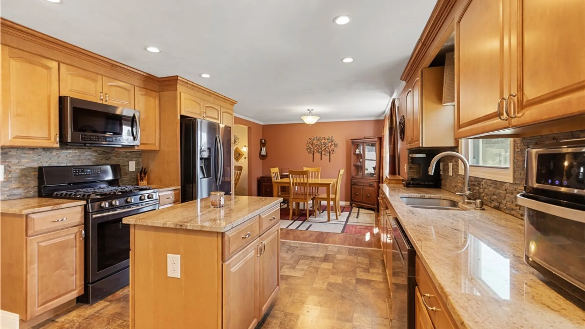 Property at 8032 Trina Circle, Clay, NY 13041 17