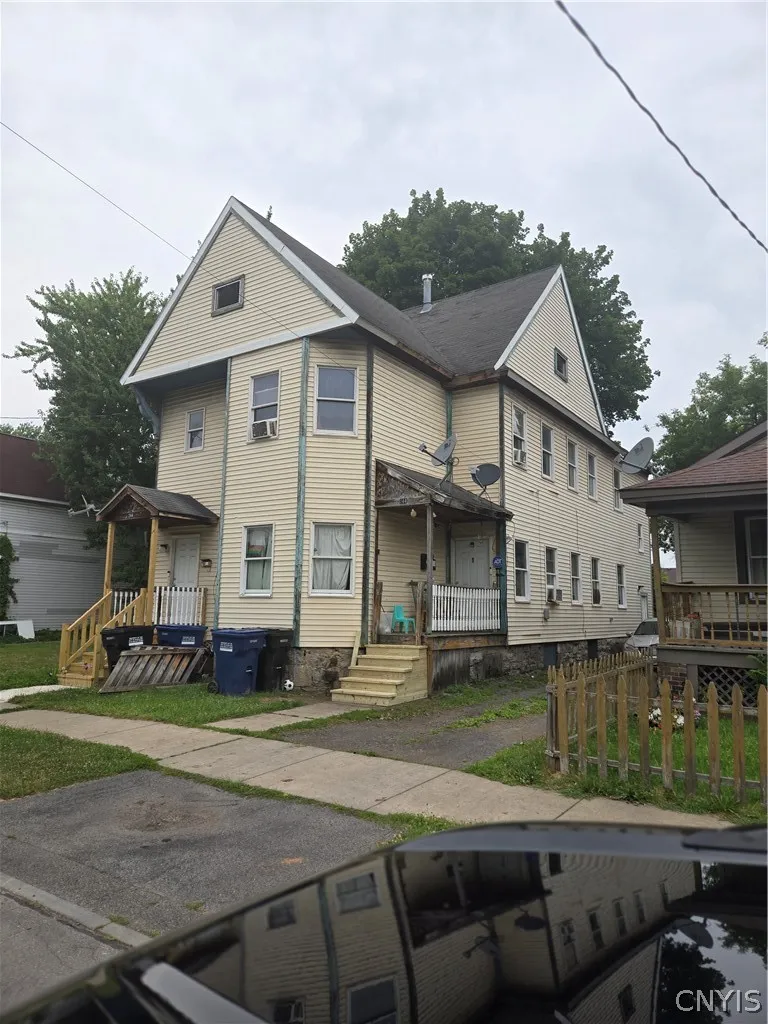 Property at 222 Shonnard Street, Syracuse, NY 13204