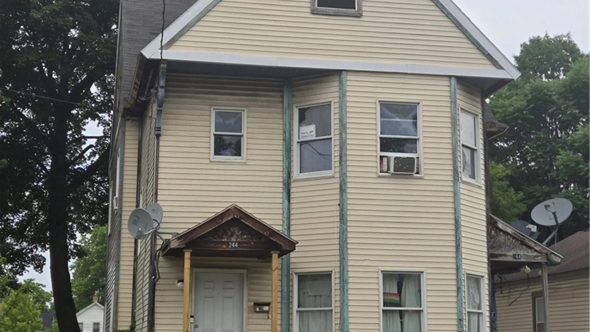 Property at 222 Shonnard Street, Syracuse, NY 13204 6