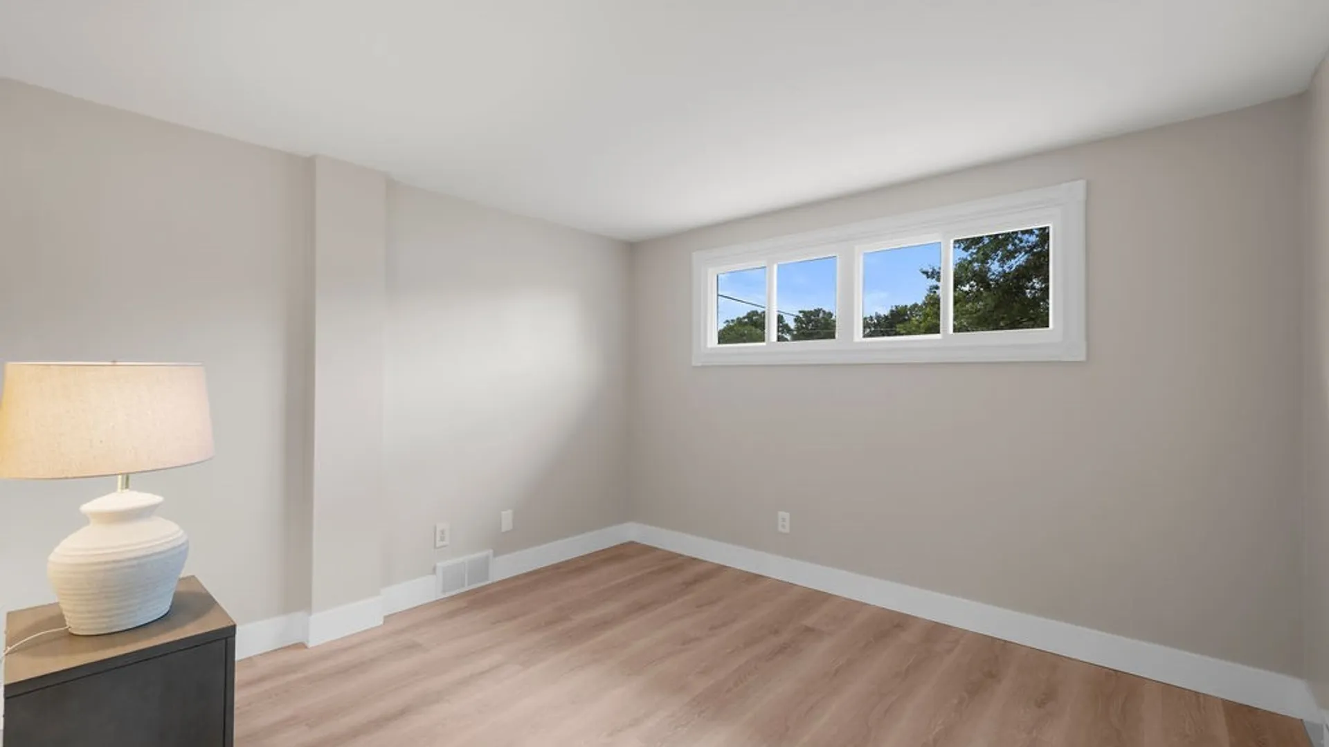 Property at 31 Christopher Drive, West Seneca, NY 14224 25