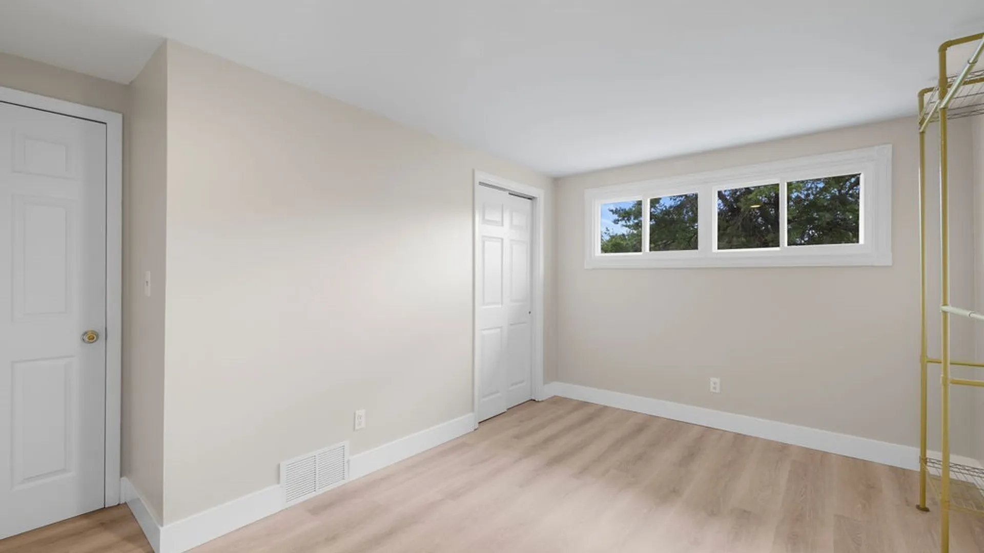 Property at 31 Christopher Drive, West Seneca, NY 14224 27