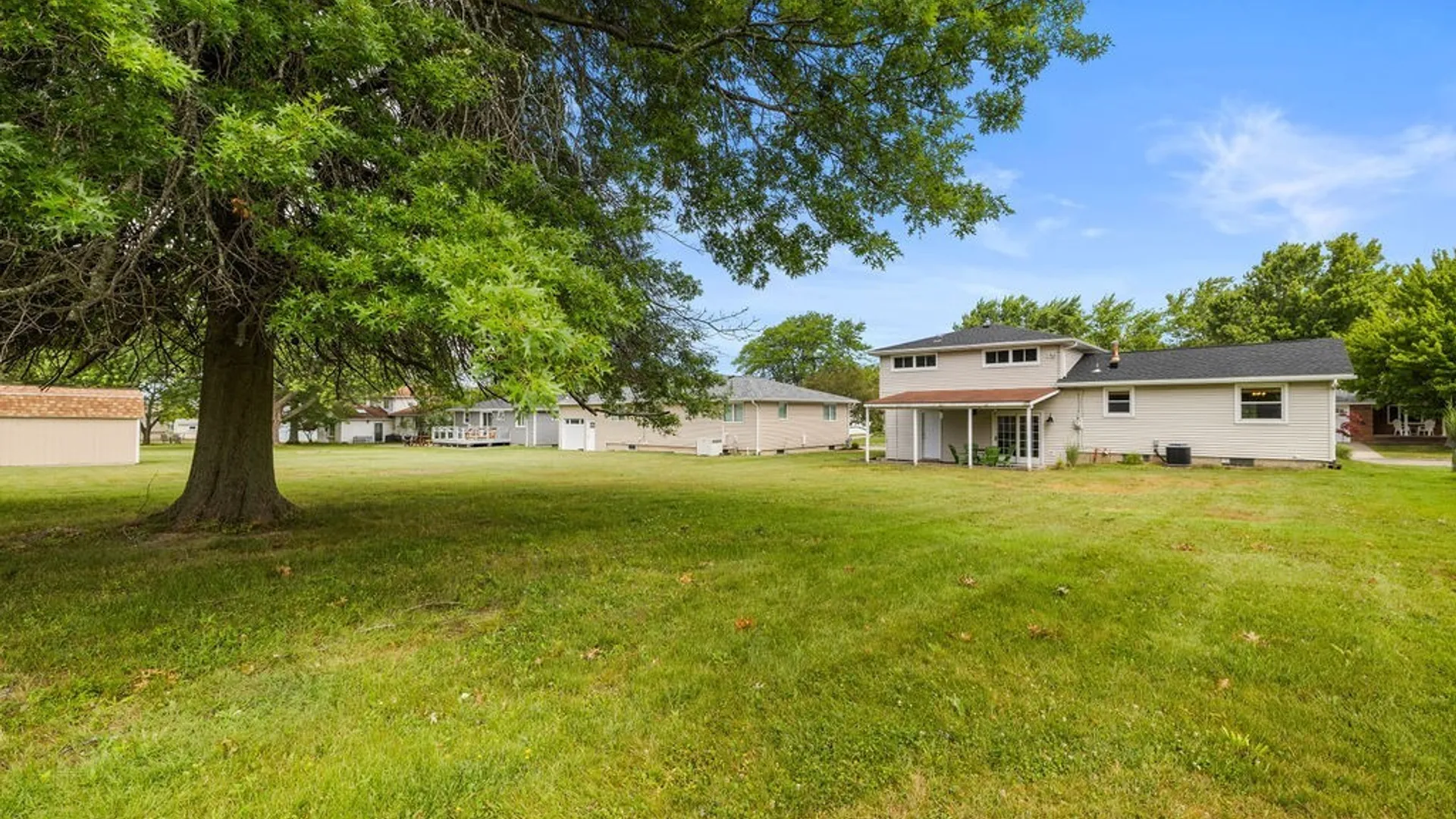 Property at 31 Christopher Drive, West Seneca, NY 14224 34