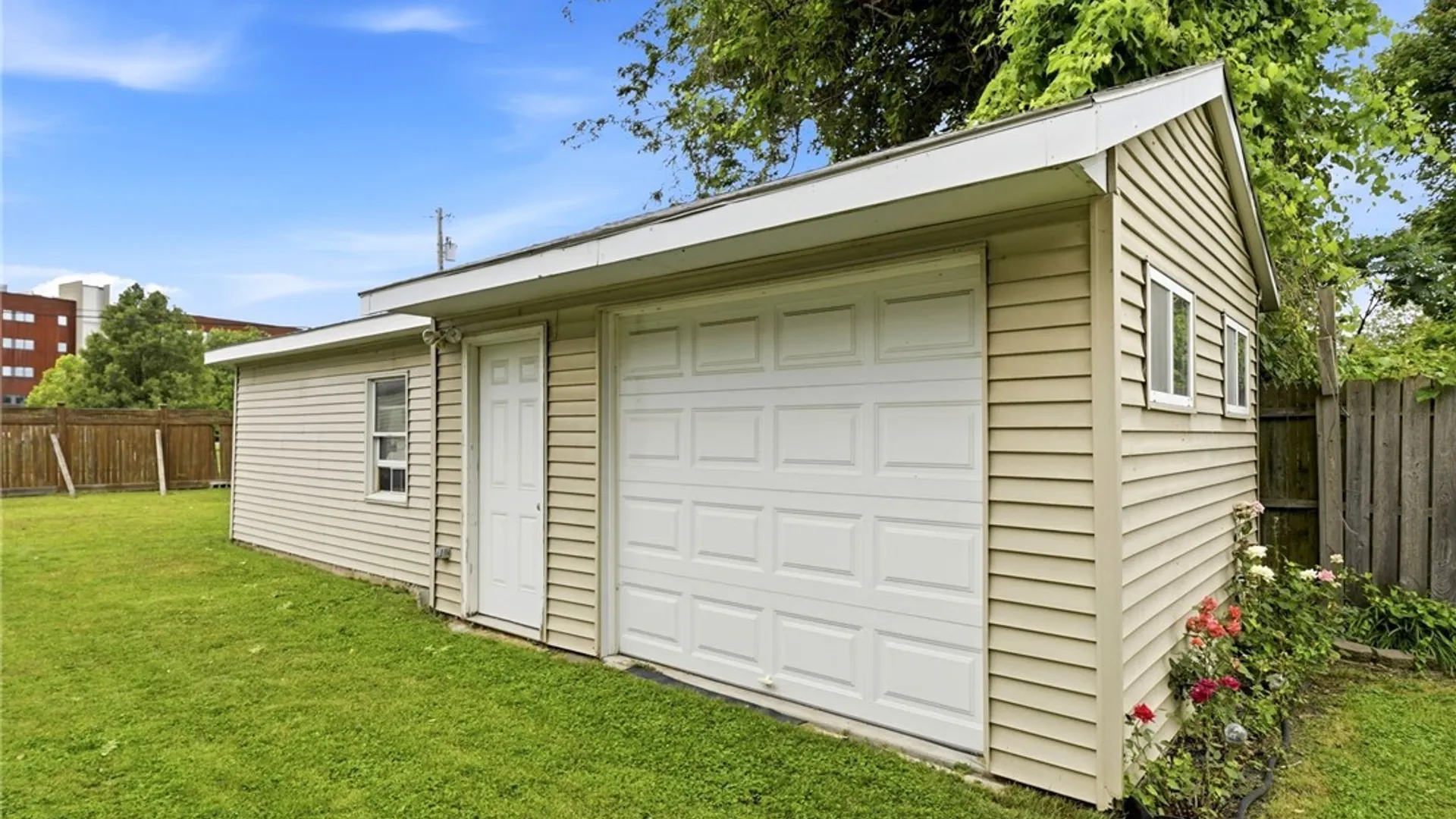 Property at 8 Kentucky Street, Buffalo, NY 14204 4