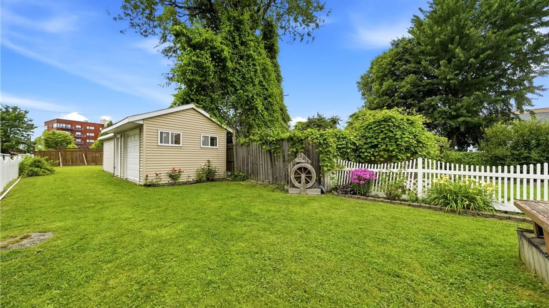 Property at 8 Kentucky Street, Buffalo, NY 14204 9