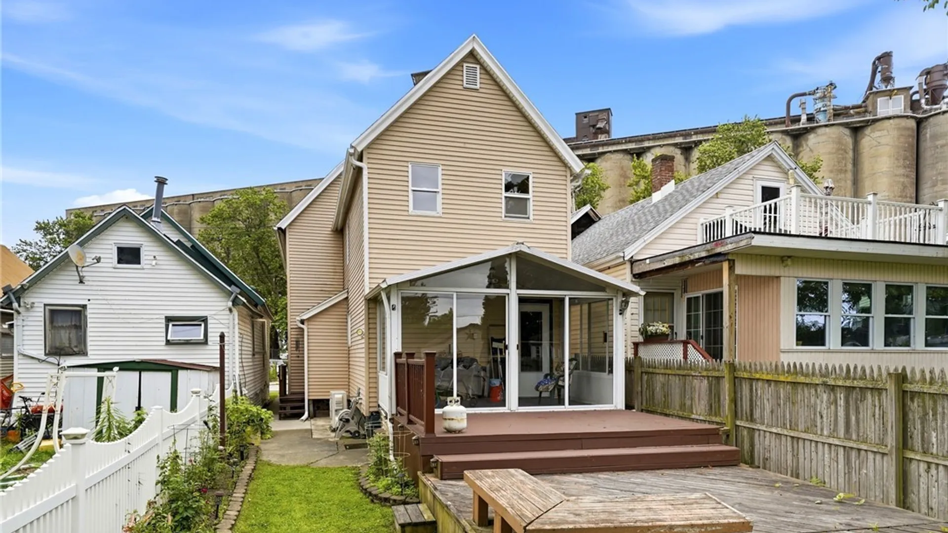 Property at 8 Kentucky Street, Buffalo, NY 14204 44
