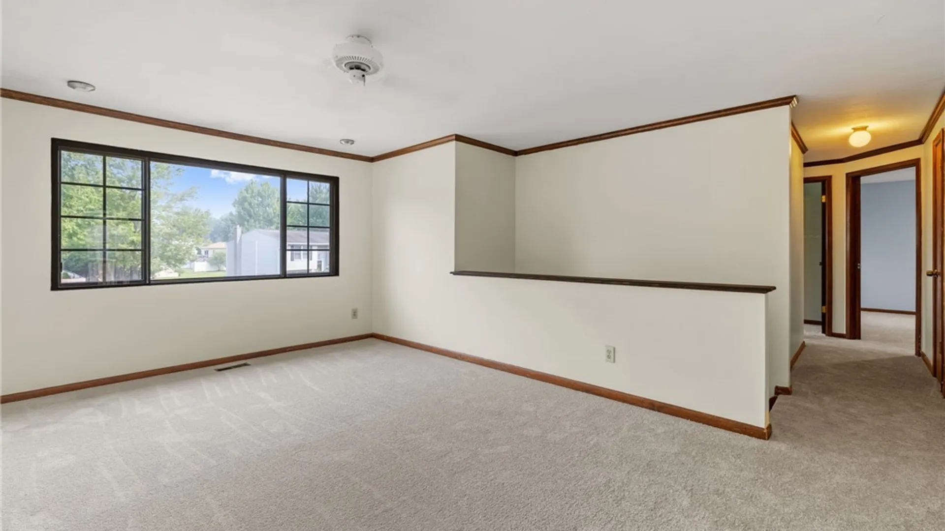 Property at 8383 Zenith Dr, Clay, NY 13027 8