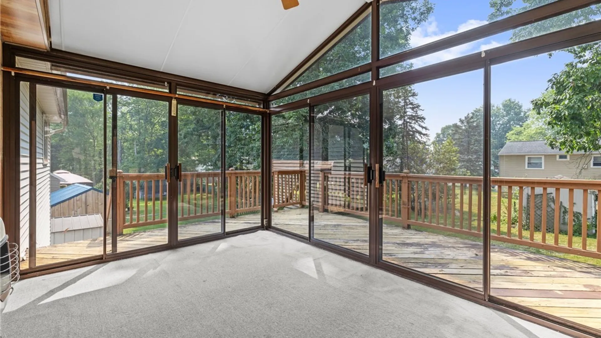 Property at 8383 Zenith Dr, Clay, NY 13027 17