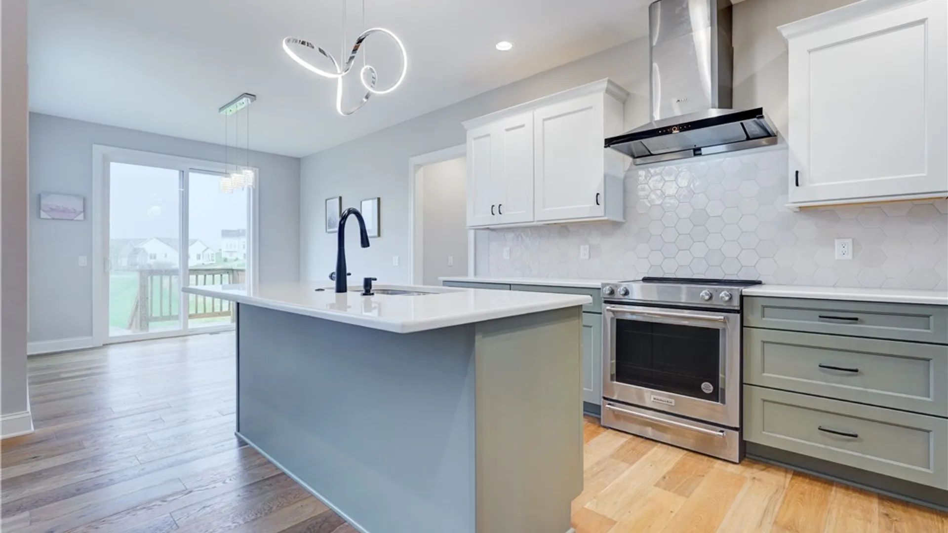 Property at 4 Black Wood Circle, Pittsford, NY 14534 3