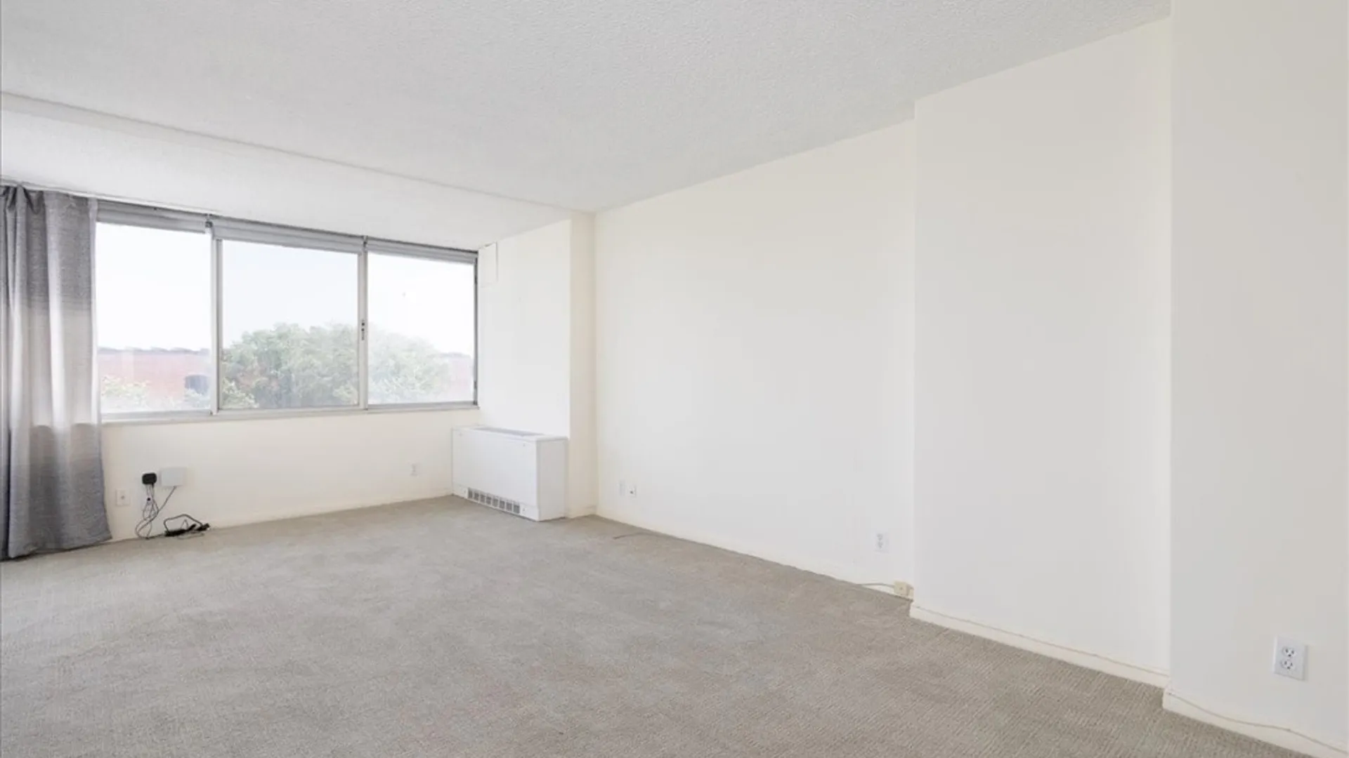 Property at 1088 Delaware Ave, Buffalo, NY 14209 5