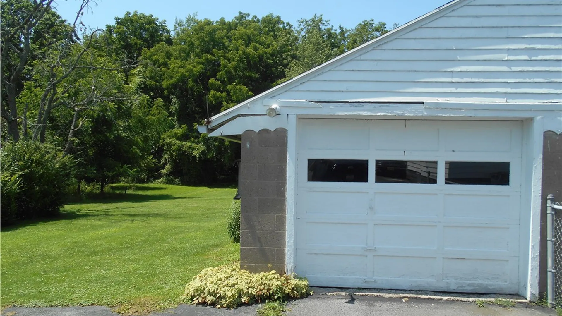 Property at 131 Dunning Avenue, Auburn, NY 13021 5