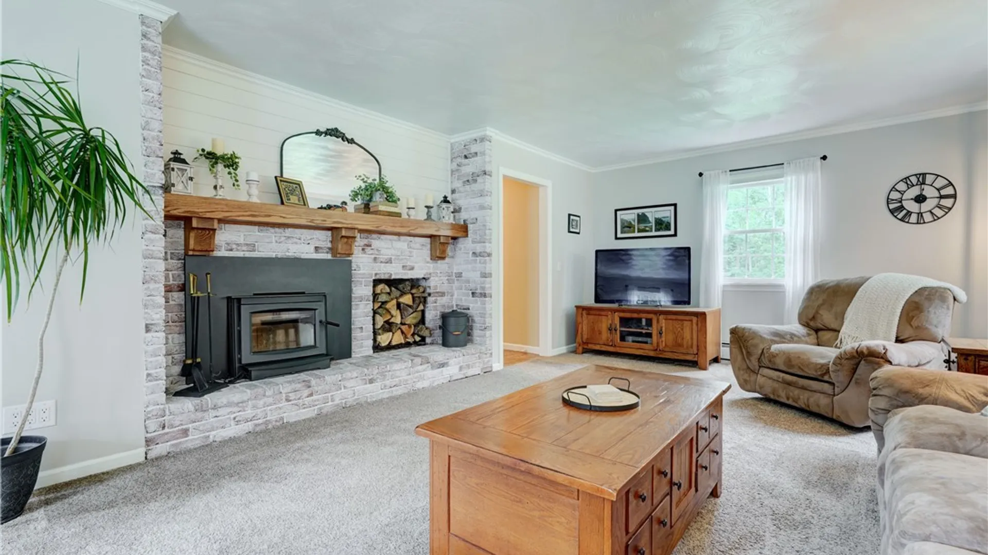 Property at 1105 Wayneport Road, Macedon, NY 14502 6
