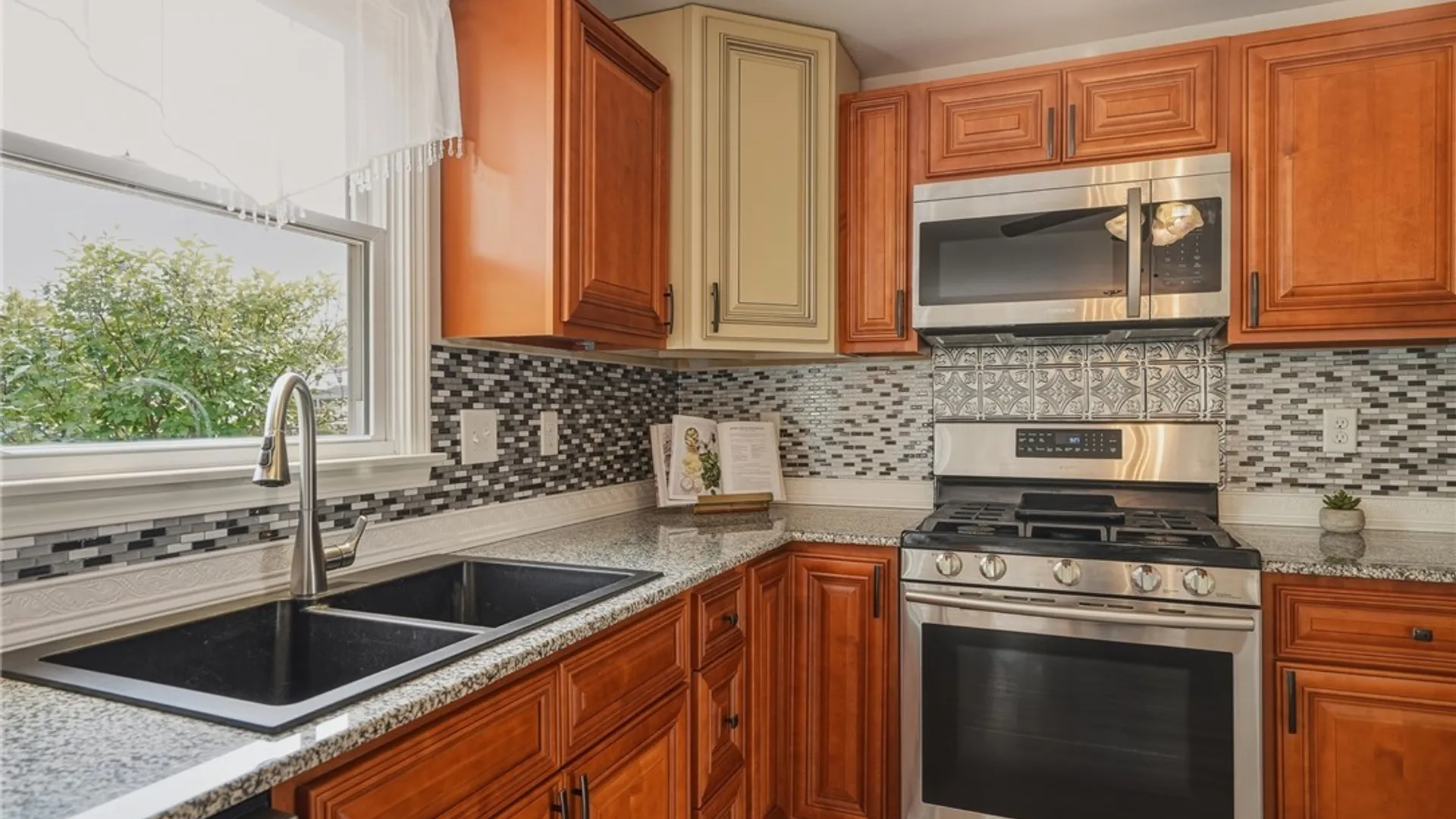 Property at 8167 Cicero Mills Road, Cicero, NY 13039 22