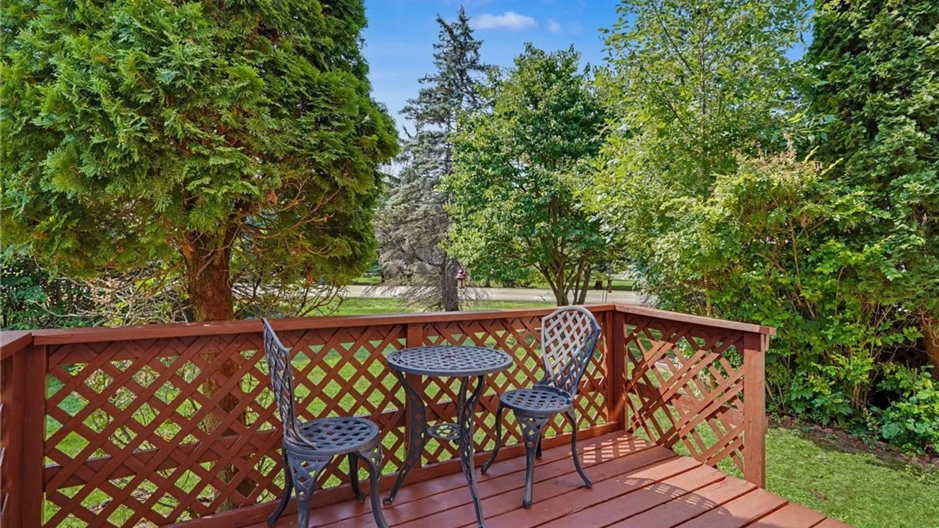 Property at 28 Robin Road, Amherst, NY 14228 24