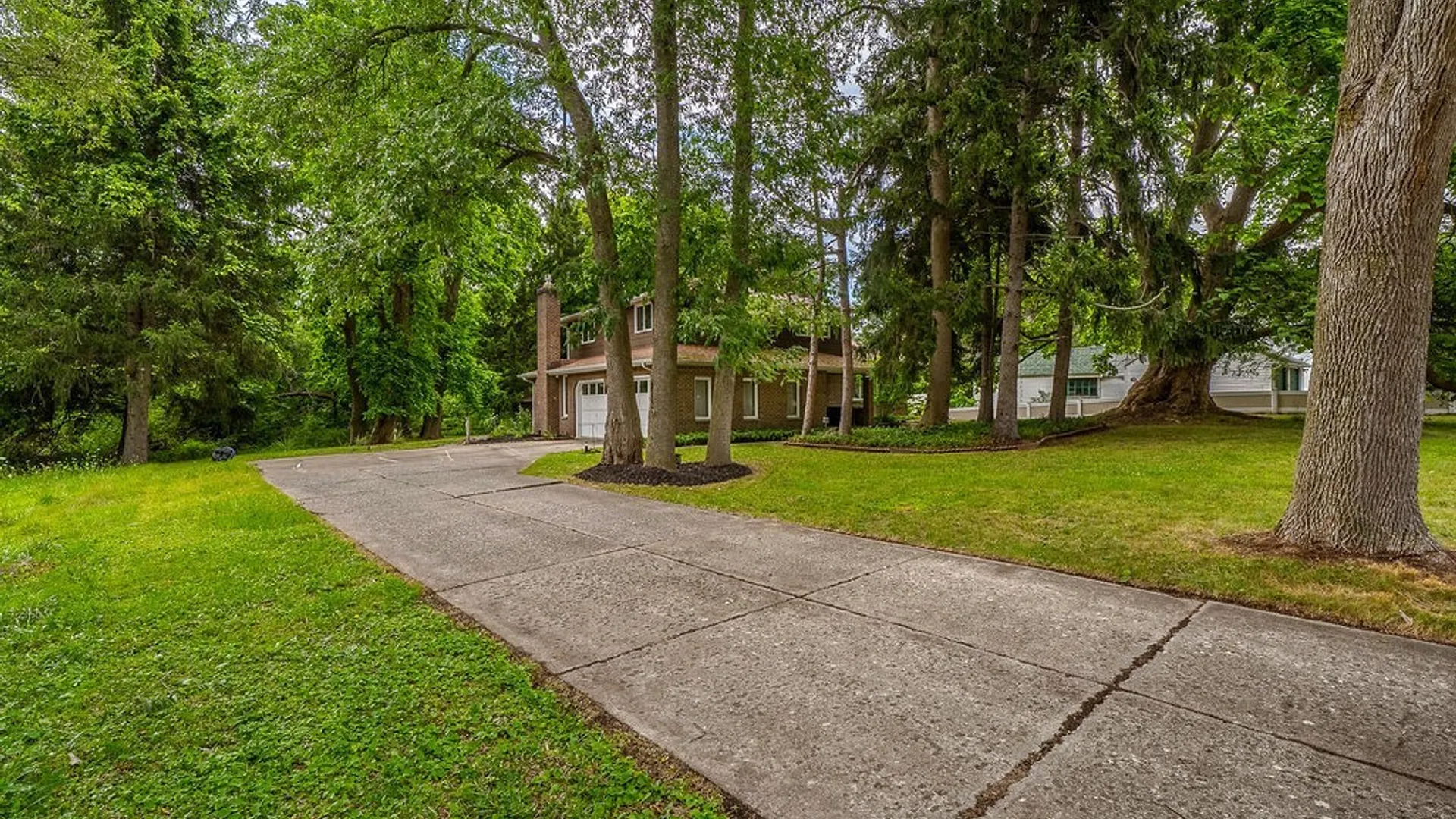 Property at 1940 Dodge Road, Amherst, NY 14051 4