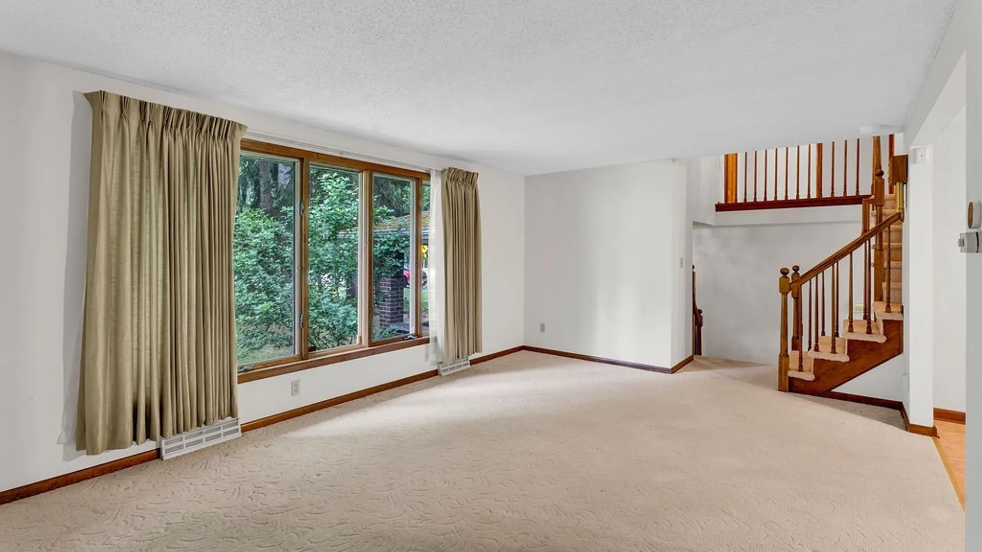 Property at 1940 Dodge Road, Amherst, NY 14051 17