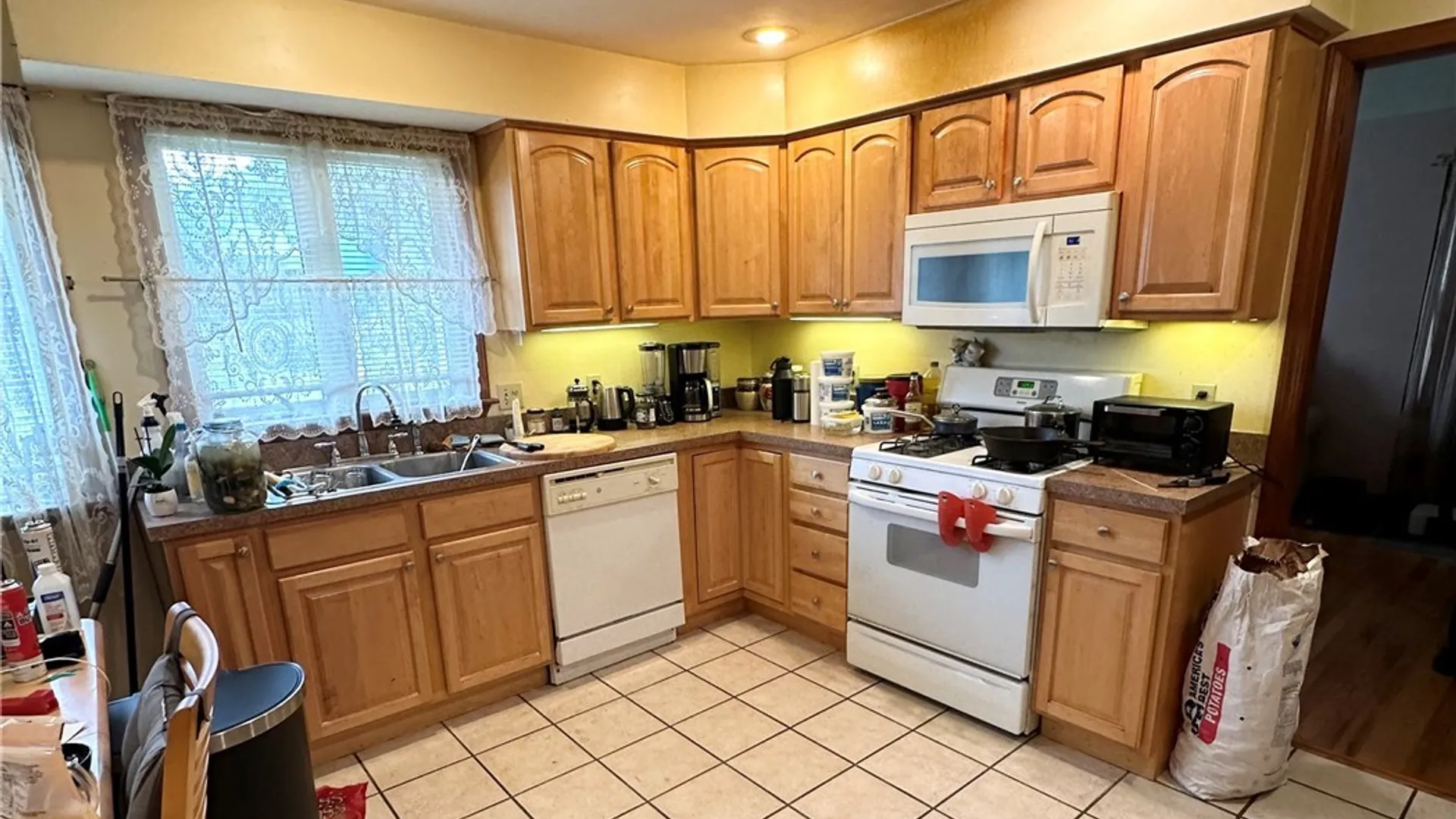 Property at 526 Ulster Street, Syracuse, NY 13204 2