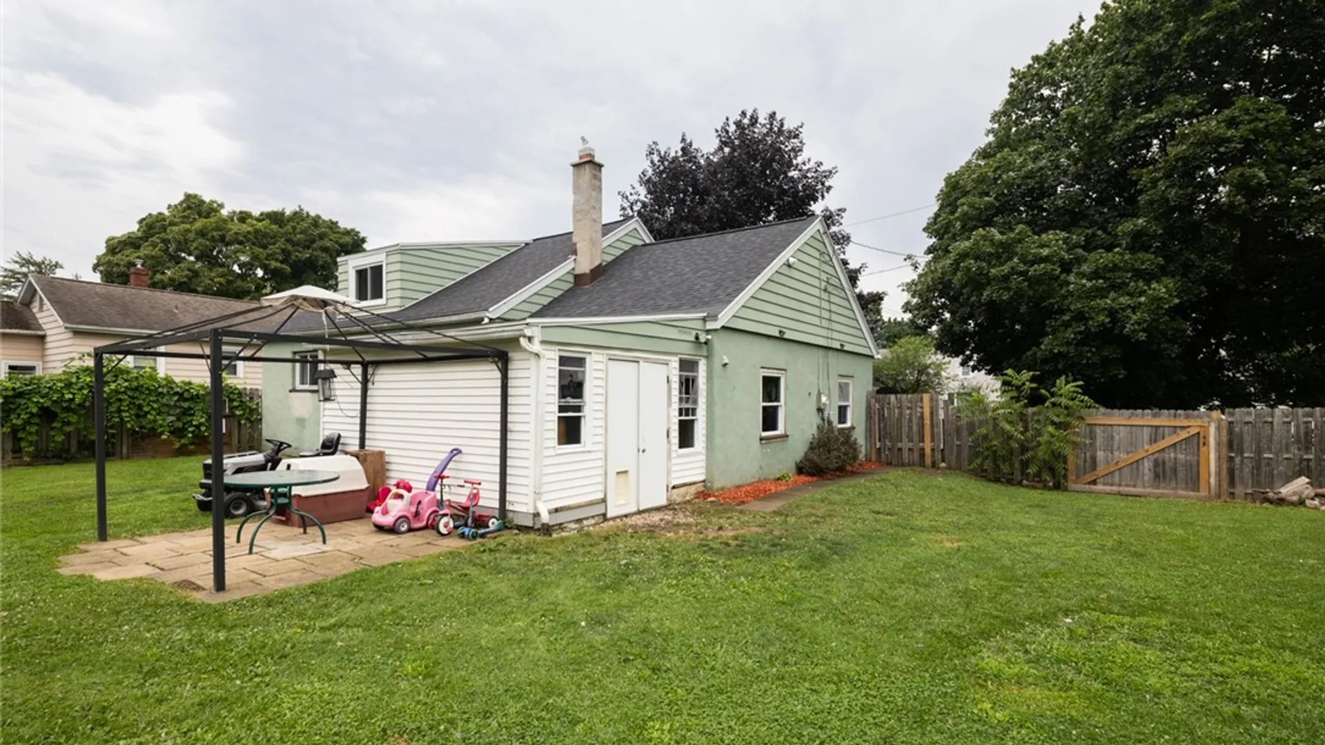 Property at 62 Ardella Street, Gates, NY 14606 34