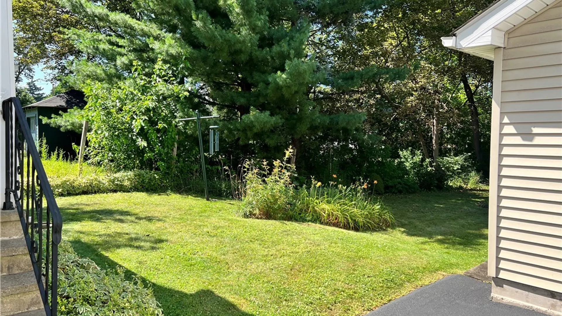 Property at 105 E Heman Street, DeWitt, NY 13057 24