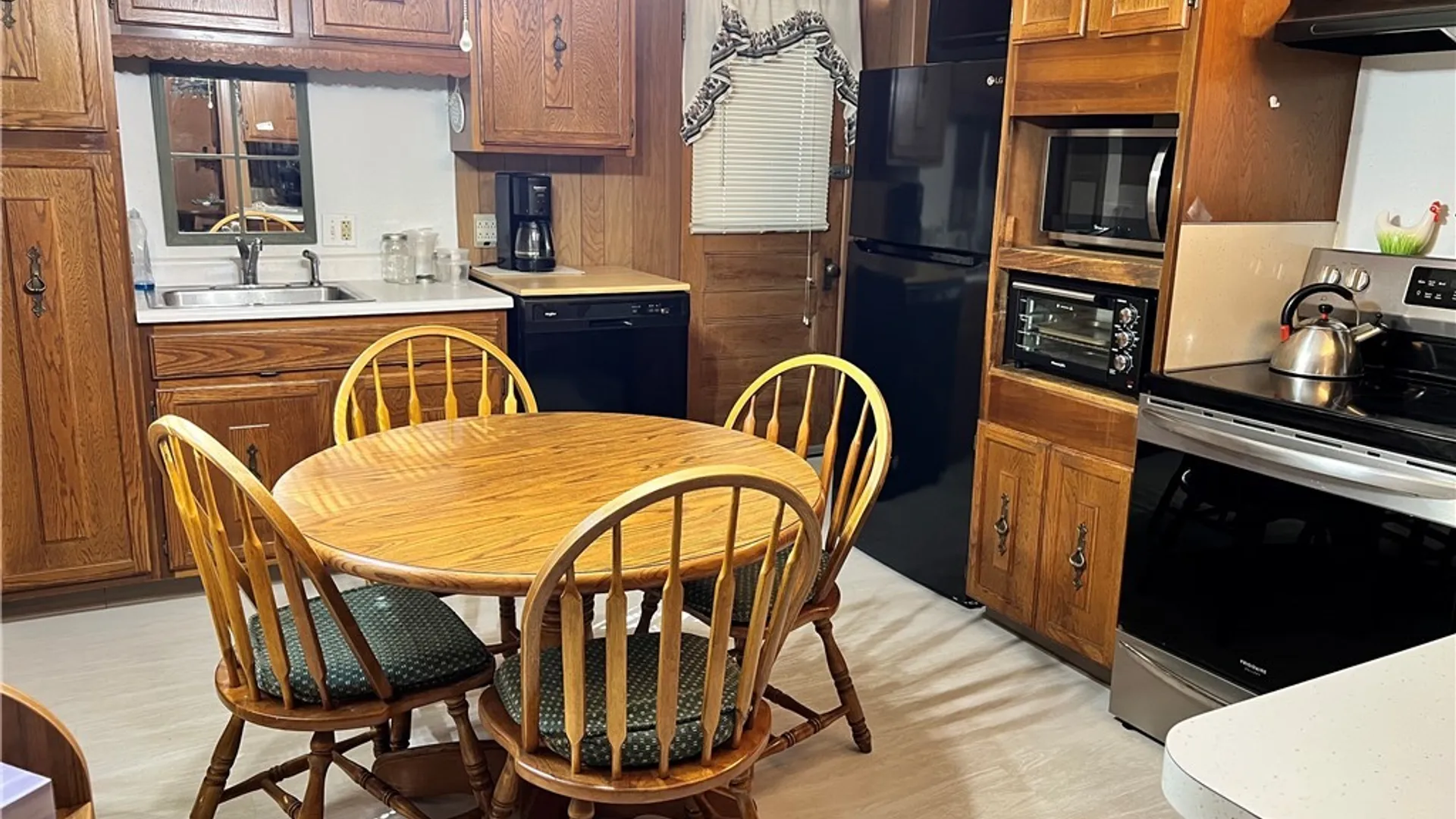 Property at 105 E Heman Street, DeWitt, NY 13057 15