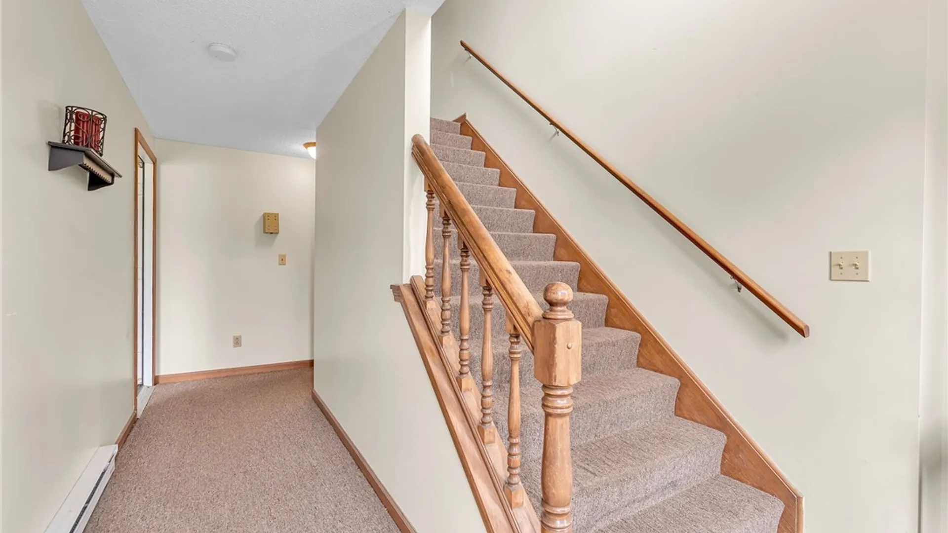 Property at 2727 Alder Creek Drive, Wheatfield, NY 14120 32