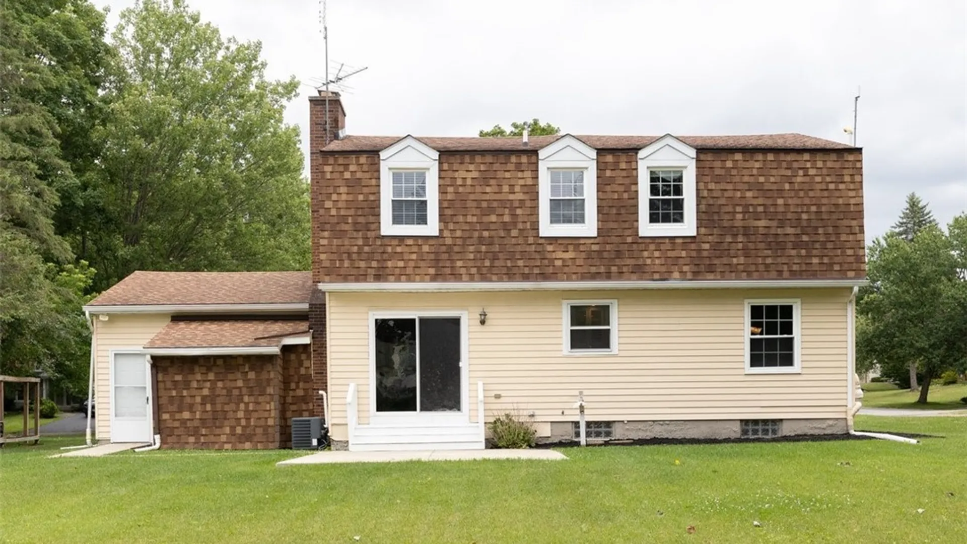 Property at 111 The Meadow, Aurora, NY 14052 16