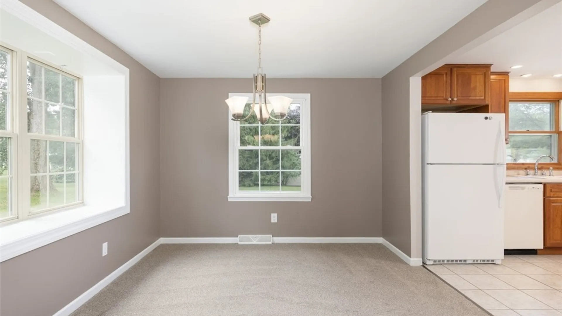 Property at 111 The Meadow, Aurora, NY 14052 3