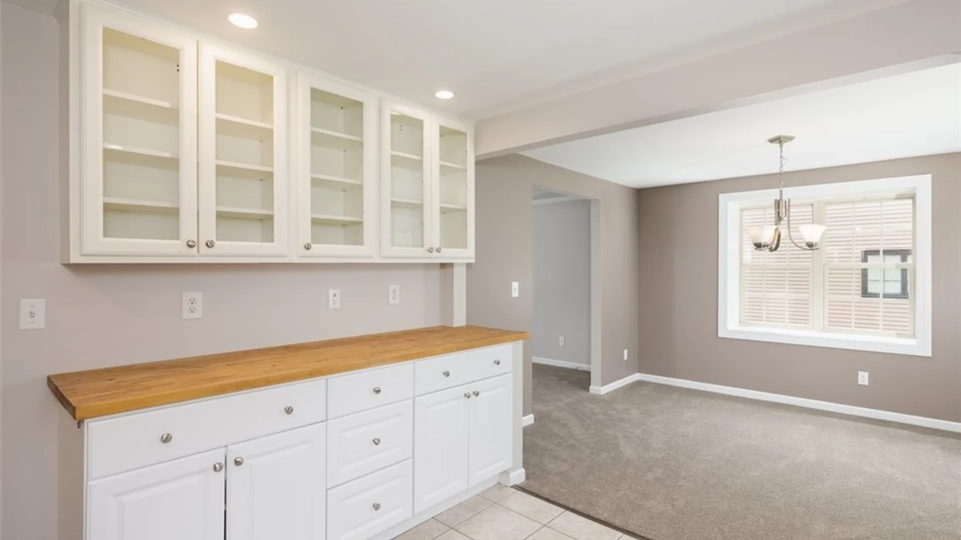 Property at 111 The Meadow, Aurora, NY 14052 6