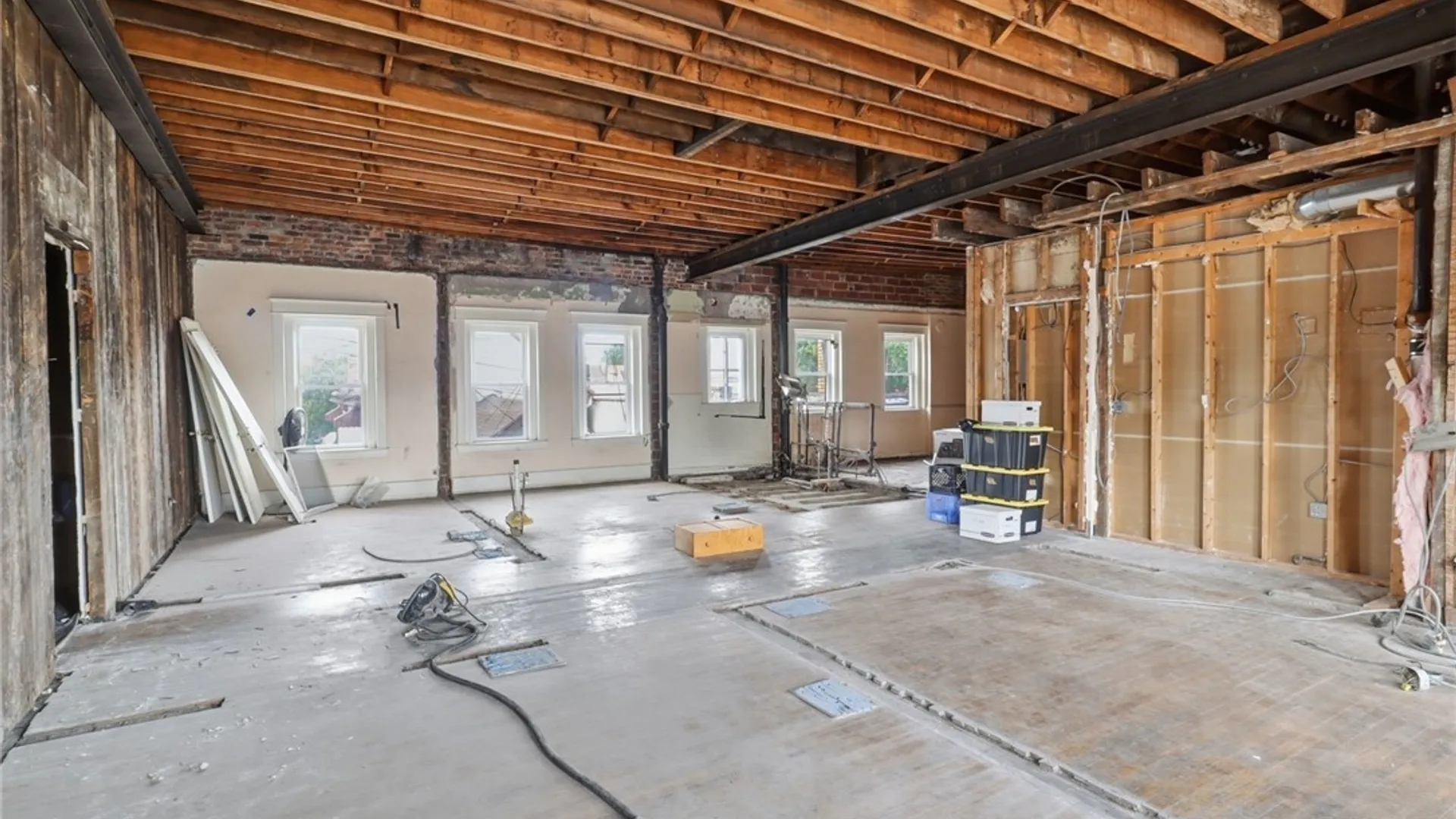 Property at 260 Plymouth Avenue, Buffalo, NY 14213 29