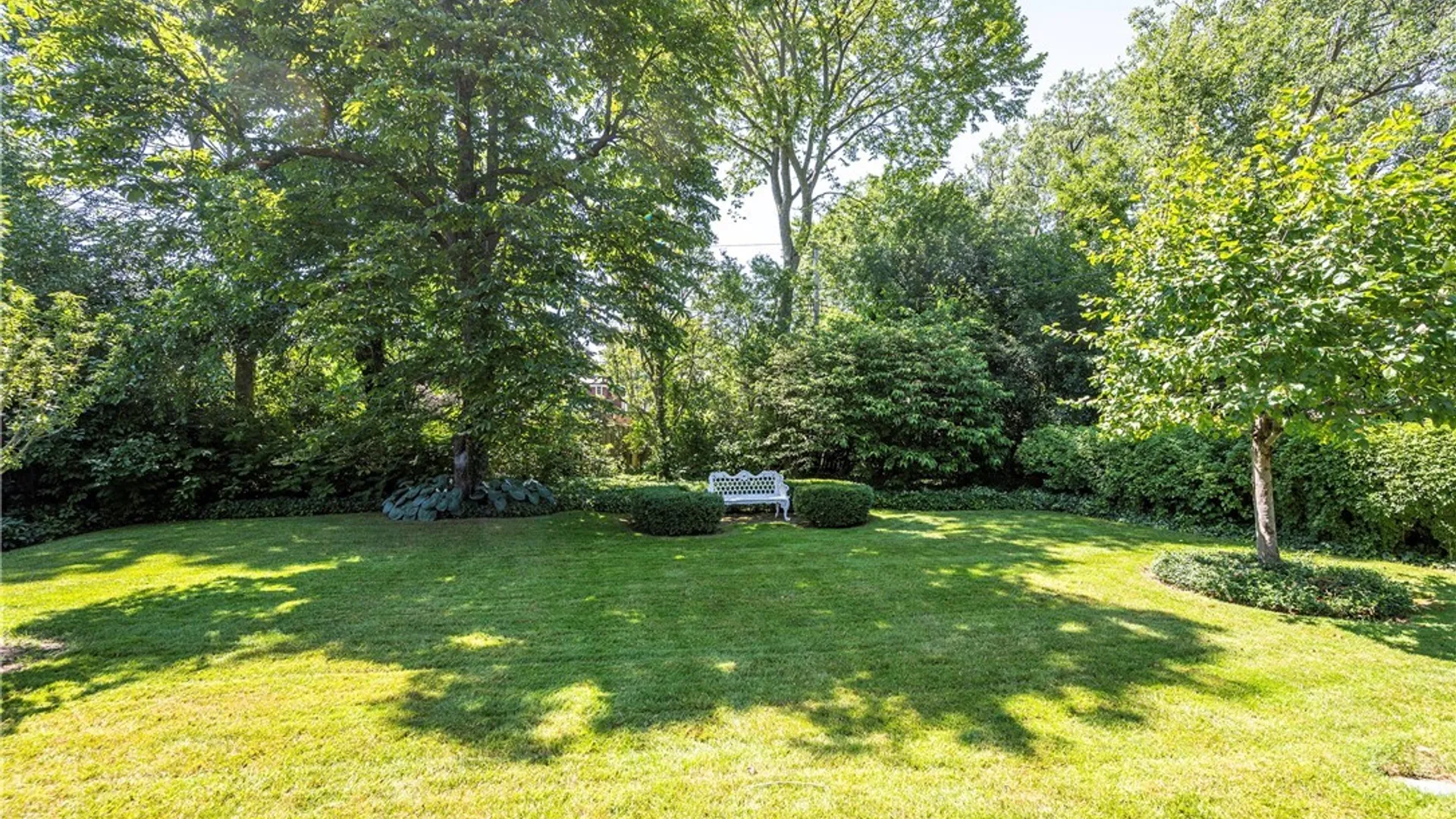 Property at 30 Hallam Road, Buffalo, NY 14216 44