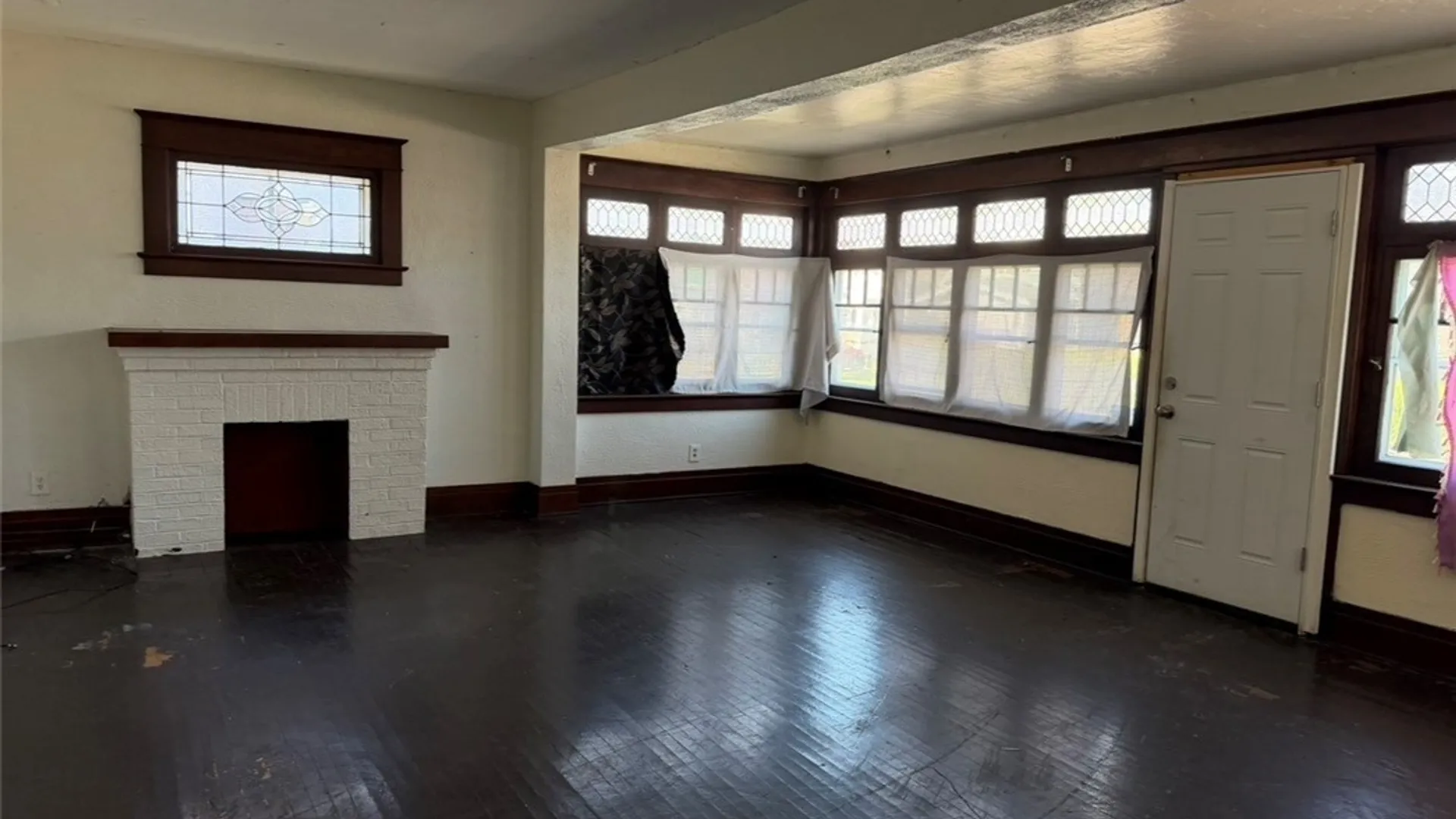 Property at 14 Thatcher Avenue, Buffalo, NY 14215 6