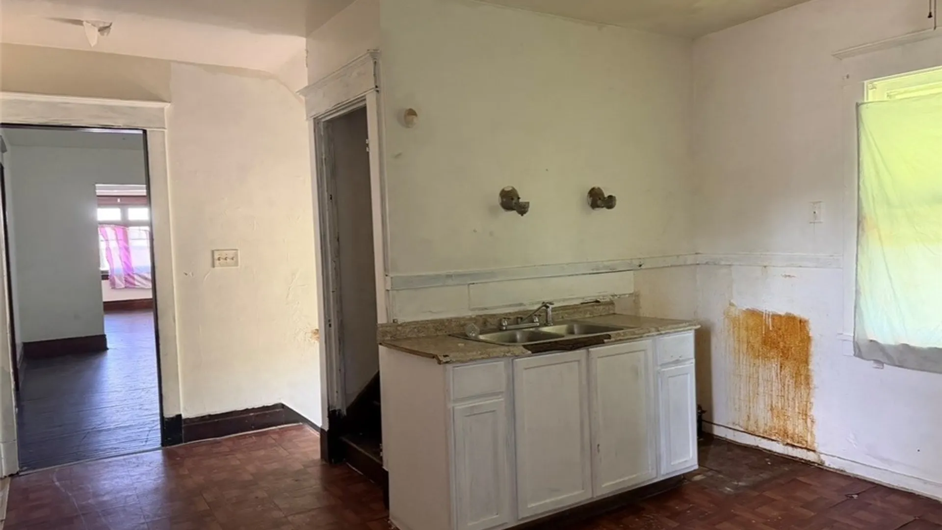 Property at 14 Thatcher Avenue, Buffalo, NY 14215 15