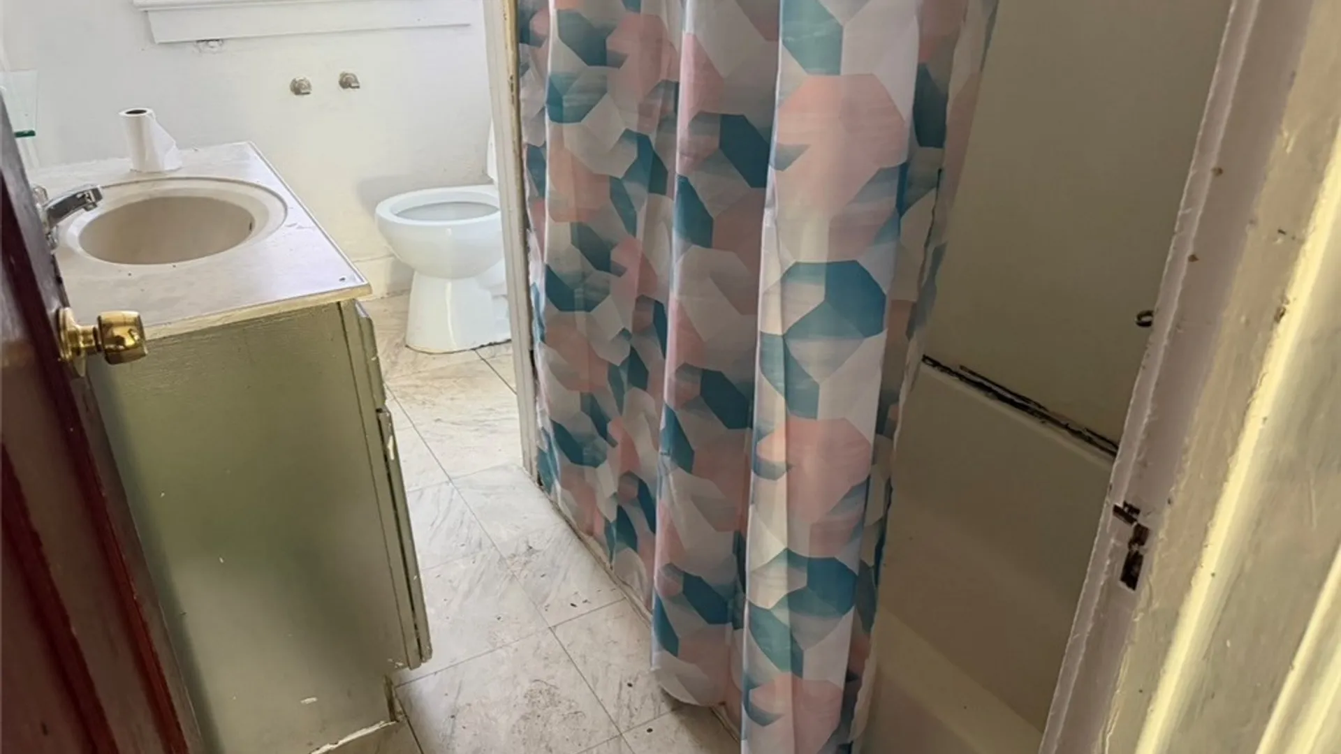 Property at 14 Thatcher Avenue, Buffalo, NY 14215 18