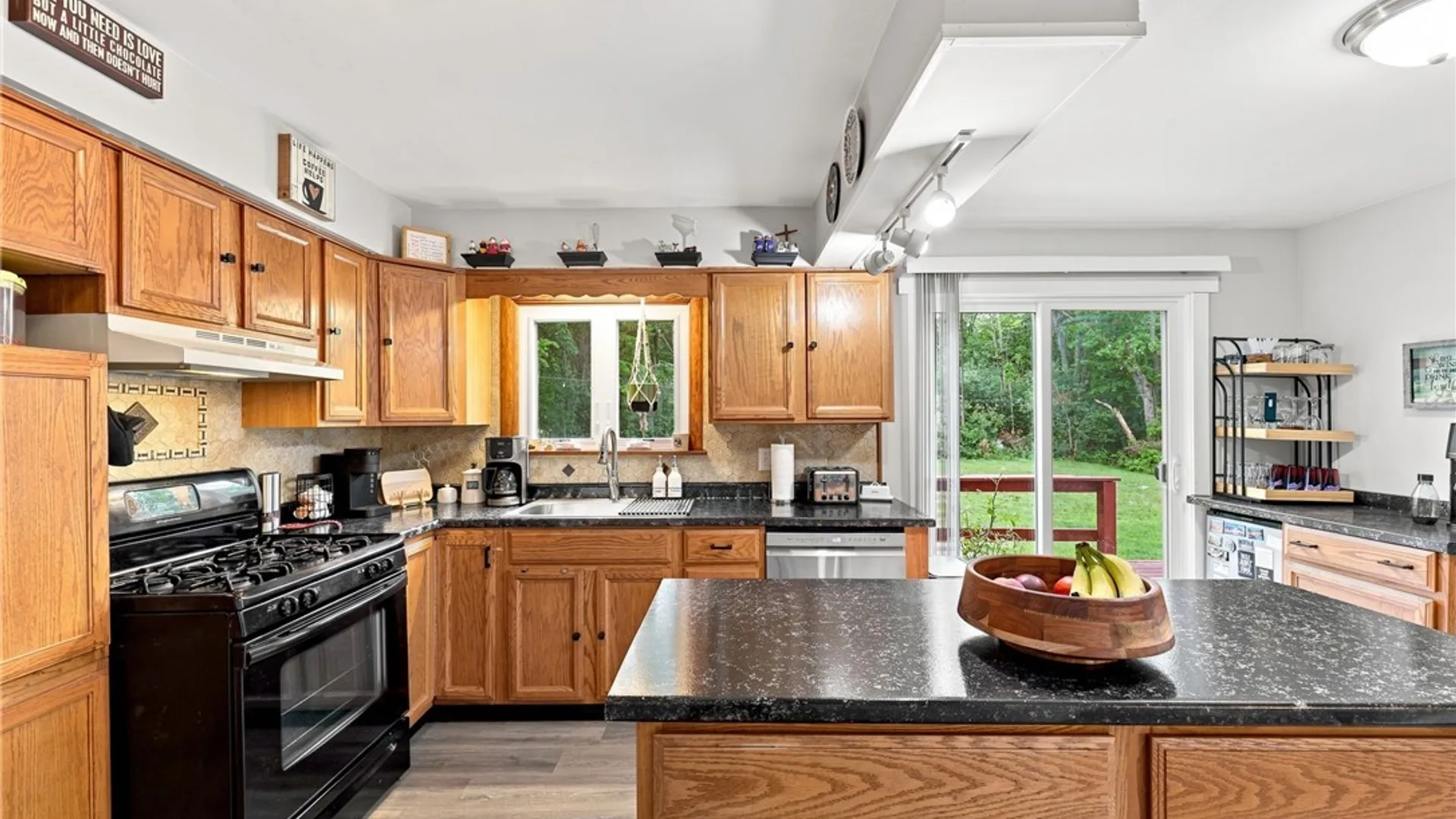 Property at 5227 Big Tree Road, Orchard Park, NY 14127 10