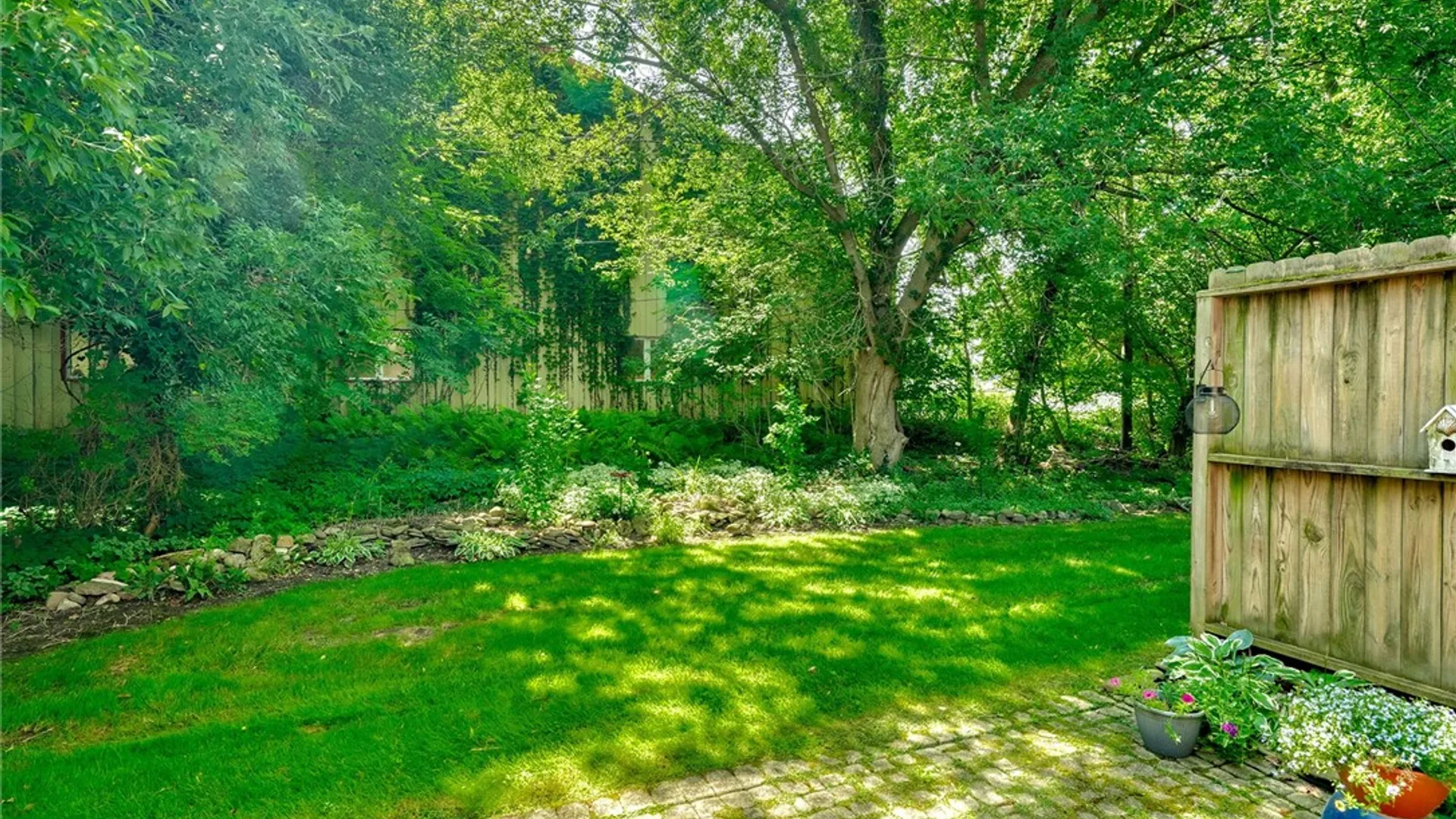 Property at 254 Penn Ln, Penfield, NY 14625 6