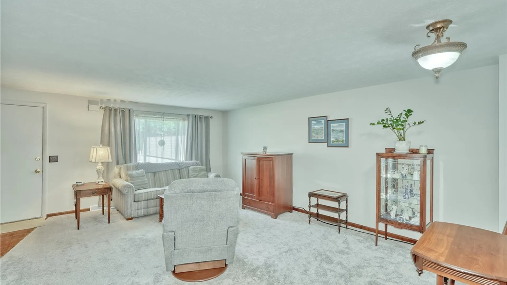 Property at 254 Penn Ln, Penfield, NY 14625 11