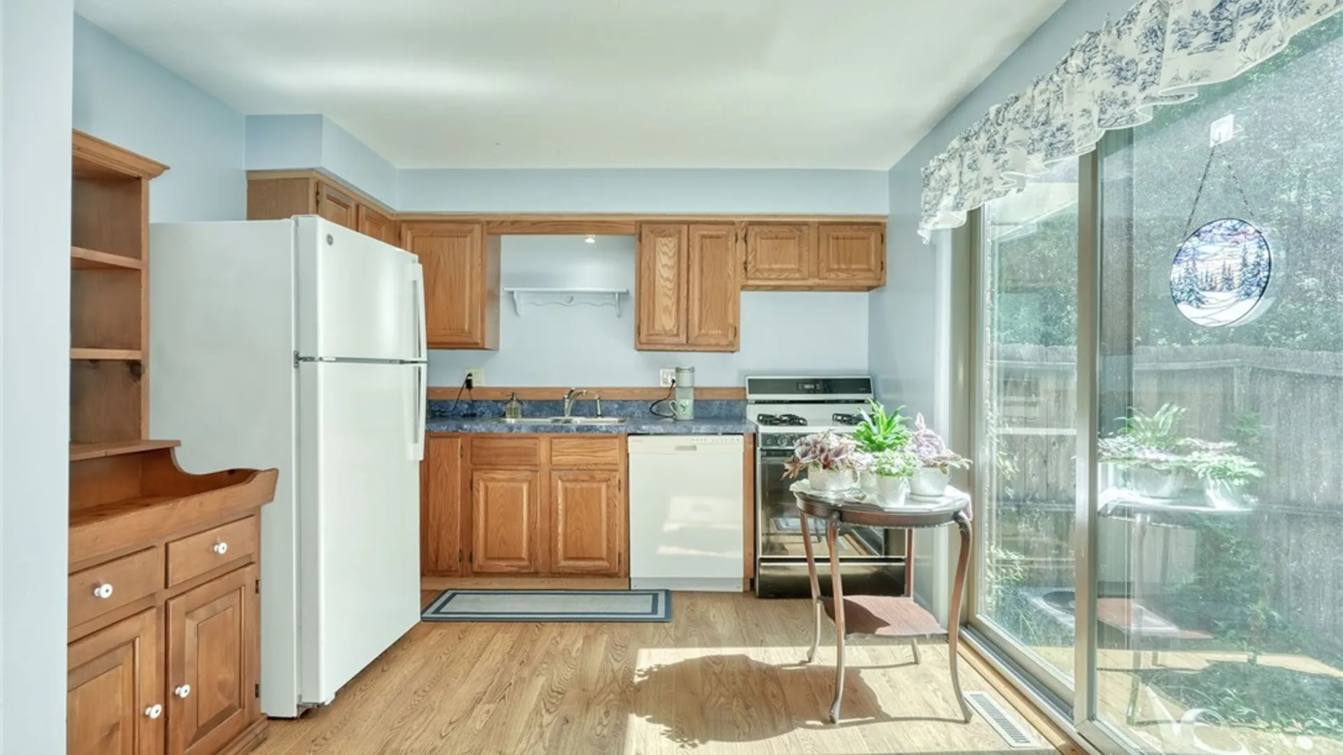 Property at 254 Penn Ln, Penfield, NY 14625 13