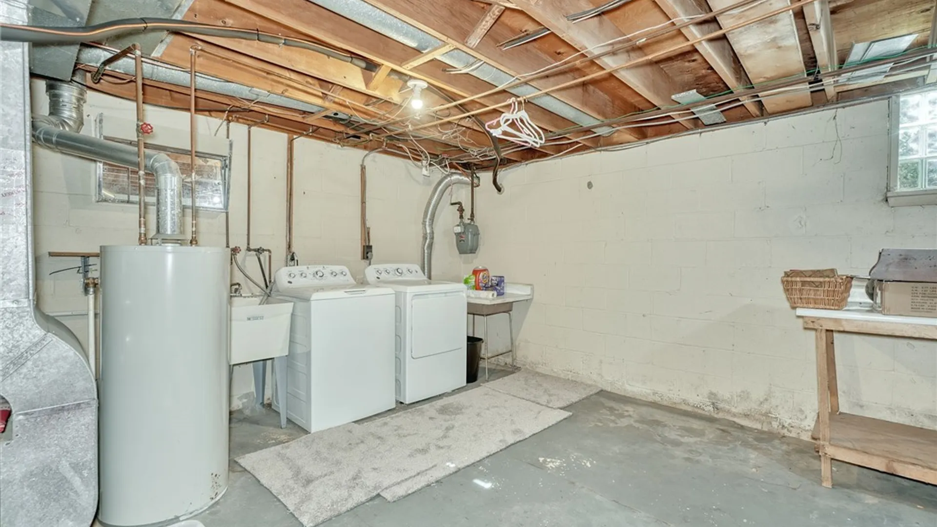 Property at 254 Penn Ln, Penfield, NY 14625 31