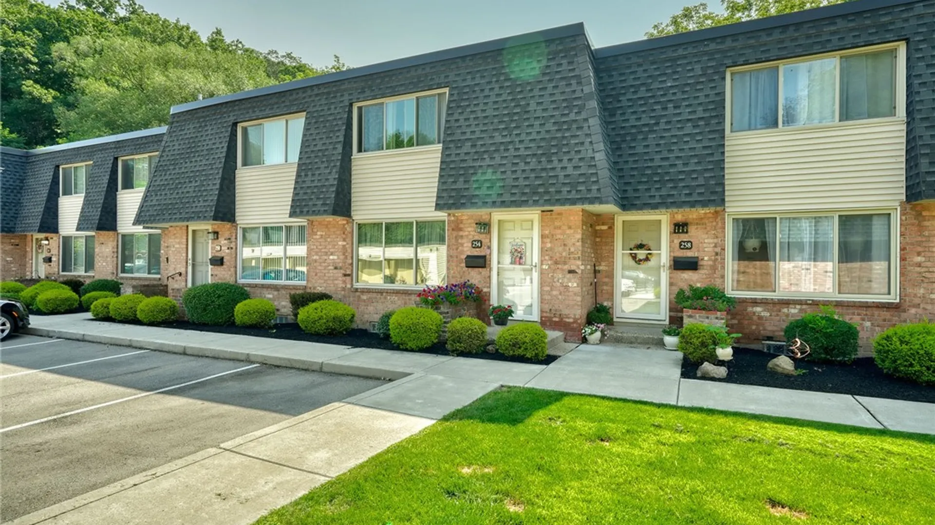 Property at 254 Penn Ln, Penfield, NY 14625 2