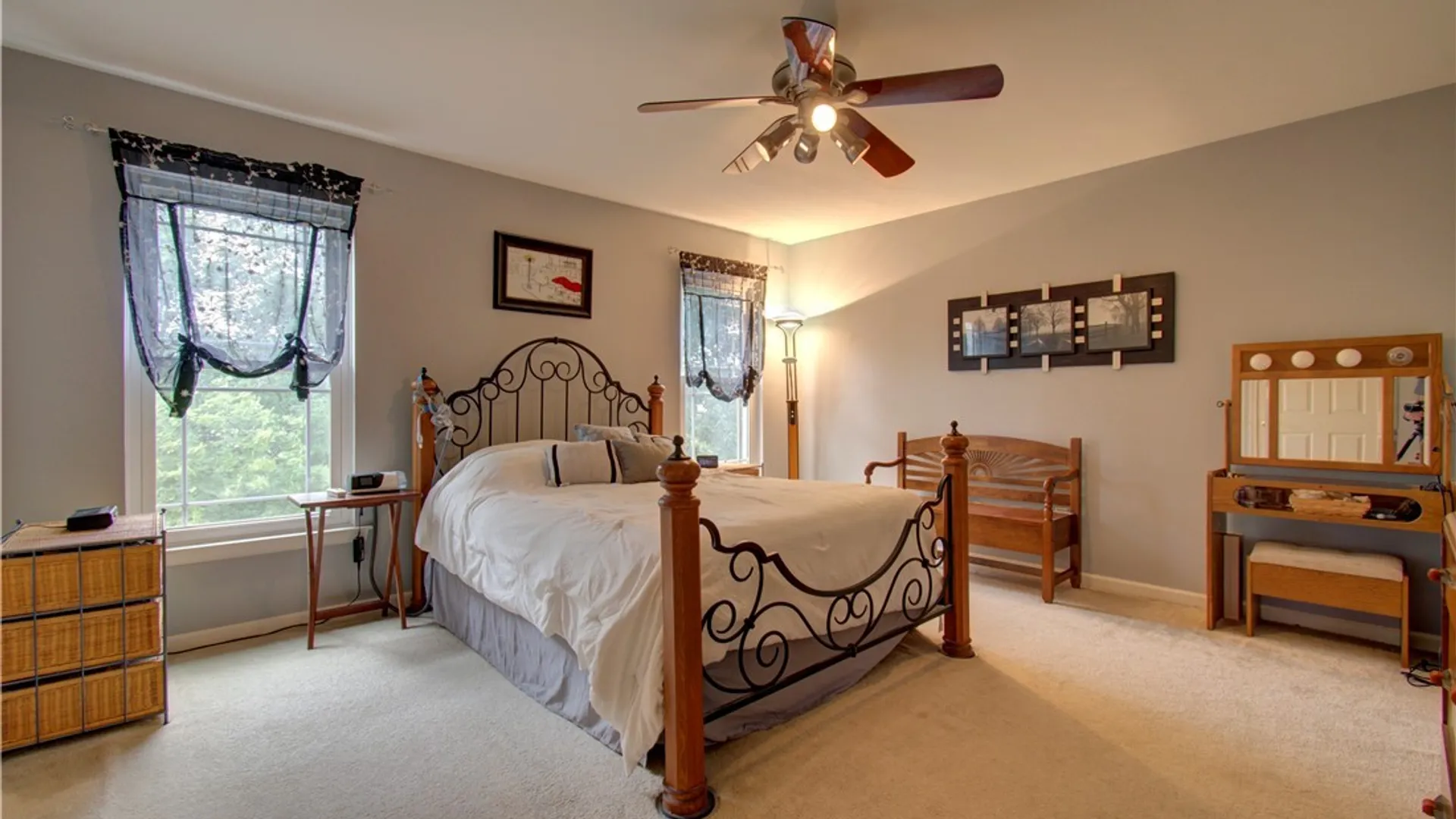 Property at 17 Stream View Lane, Lancaster, NY 14086 17