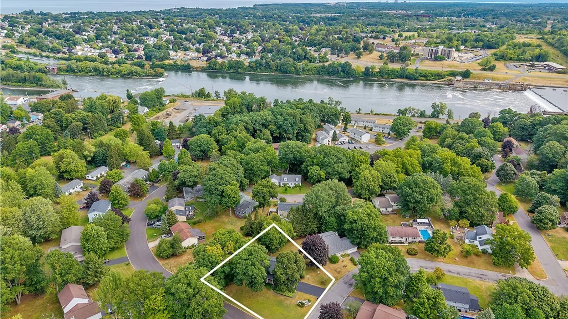 Property at 46 Burden Drive, Oswego, NY 13126 41