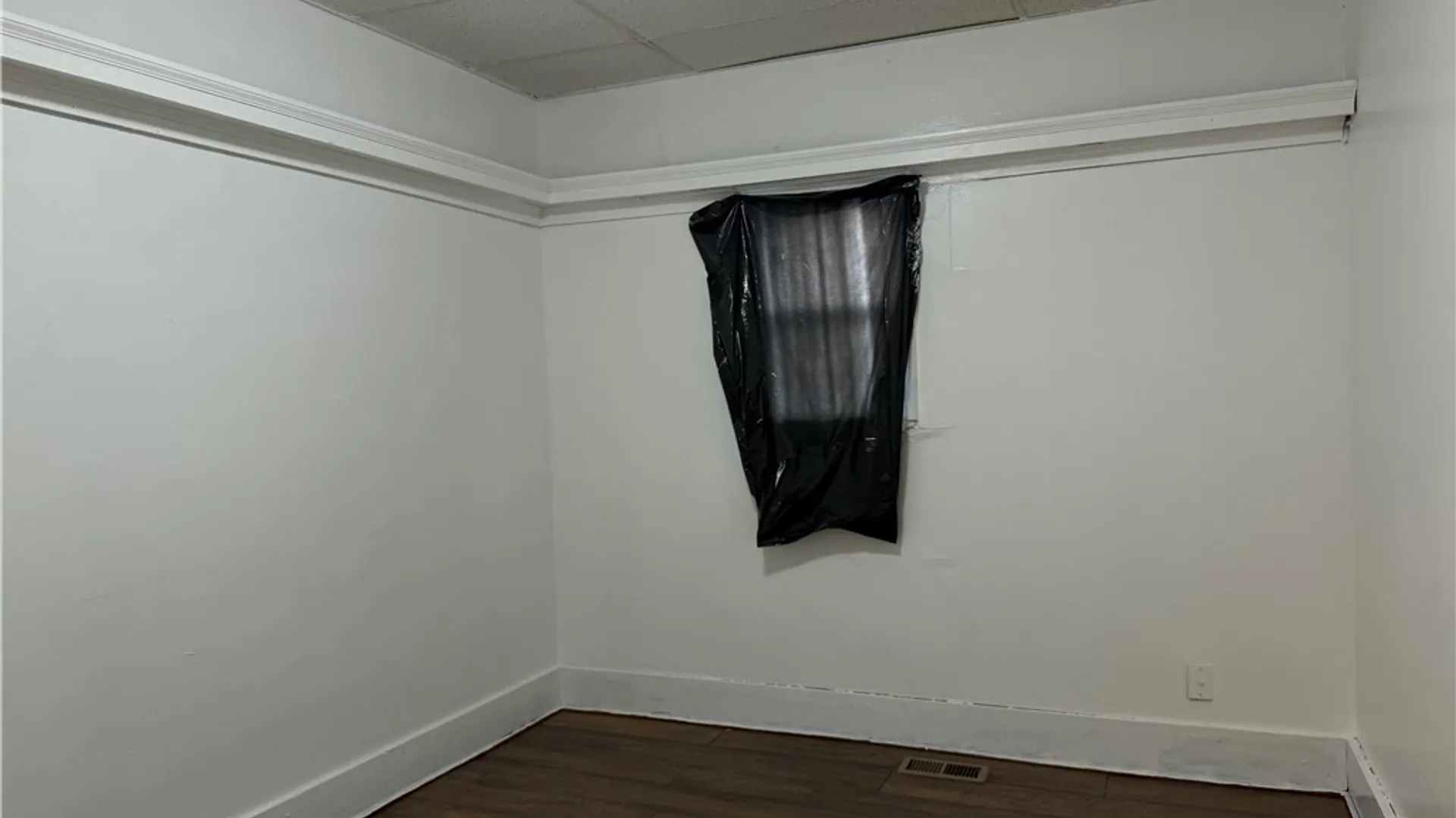 Property at 511 Ontario Street, Buffalo, NY 14207 14