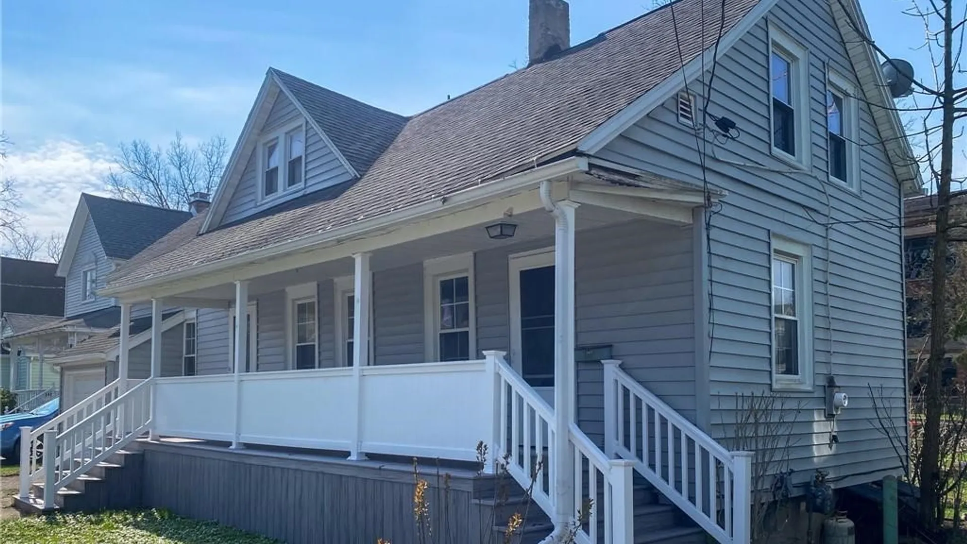 Property at 3 Oakwood Avenue, Lancaster, NY 14086 4