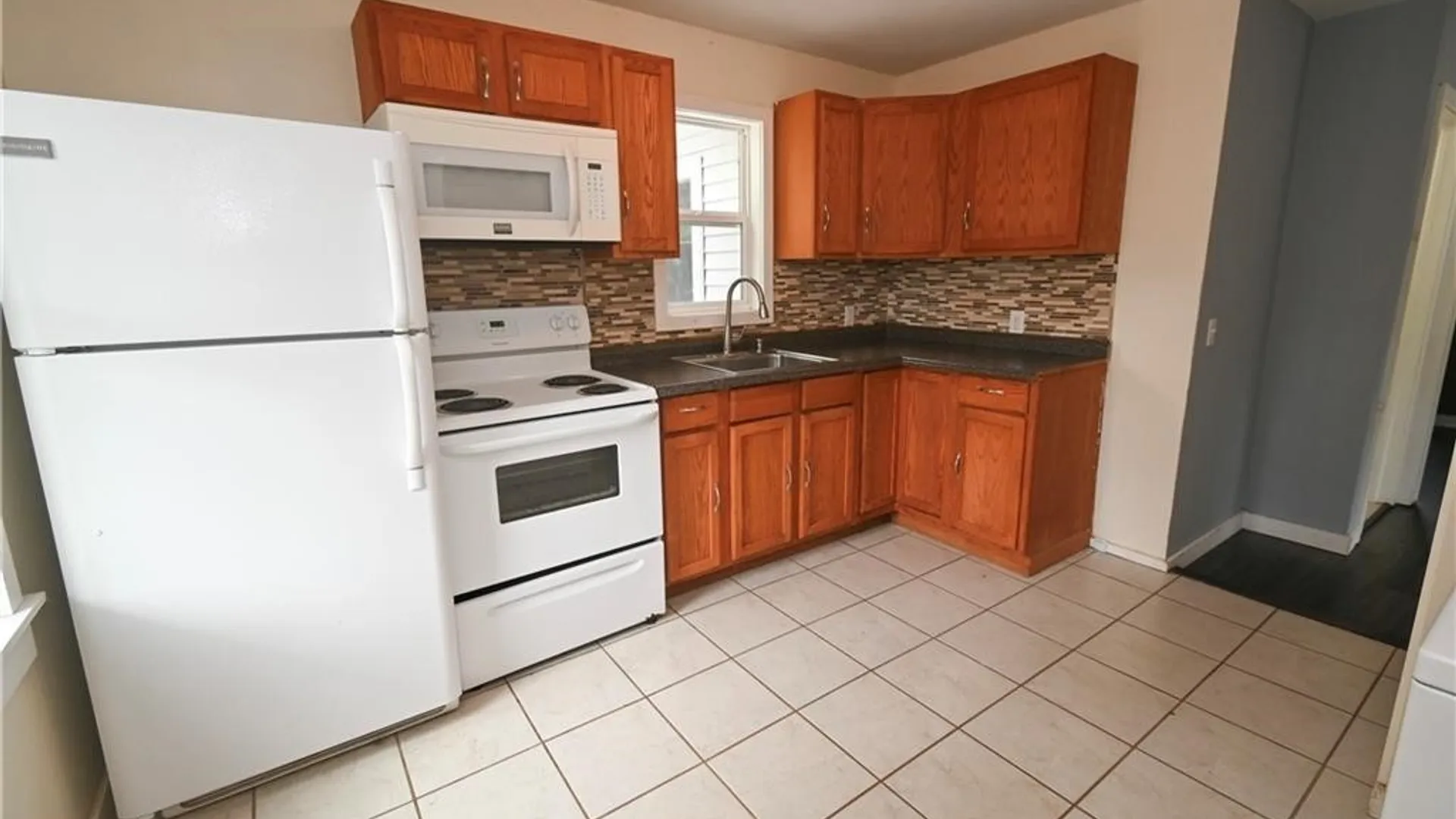 Property at 5854 Reis Drive, Cicero, NY 13039 5