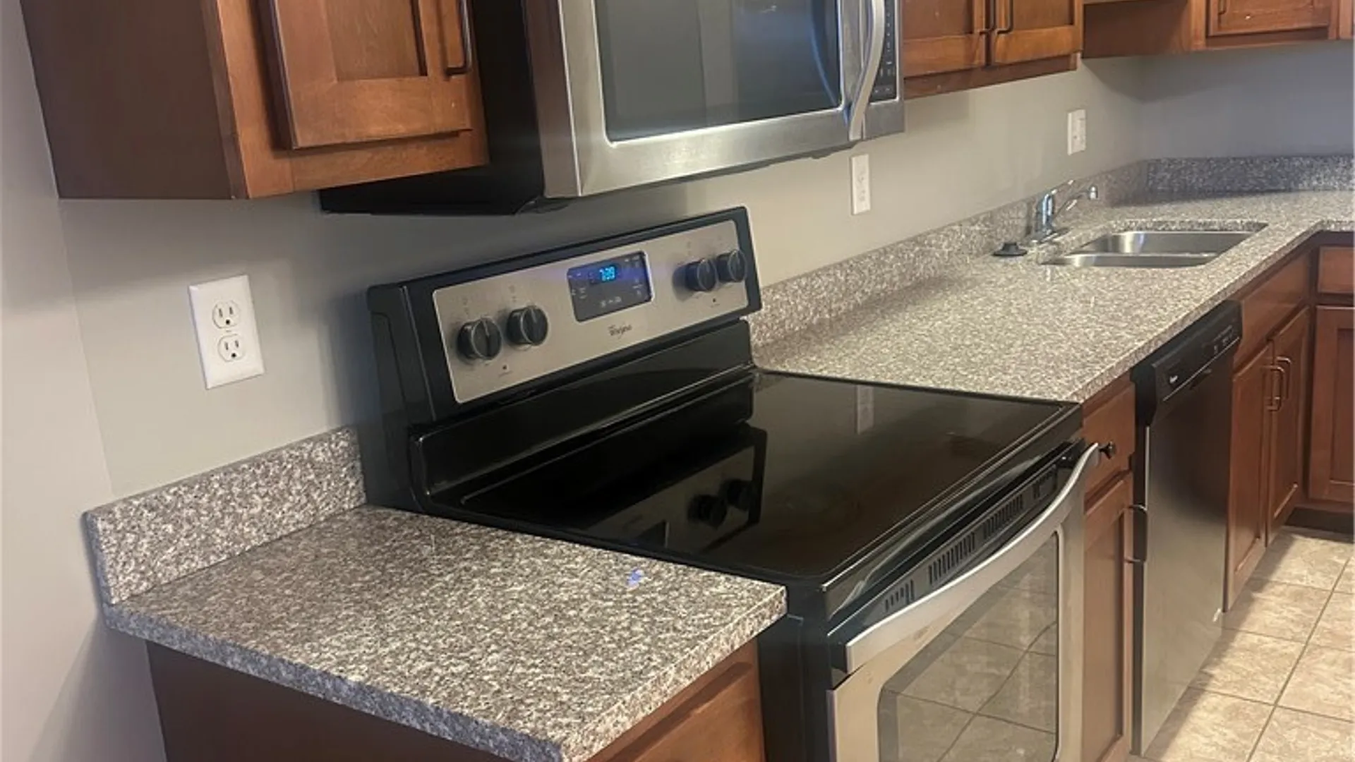 Property at 721 N Clinton Street, Syracuse, NY 13208 6