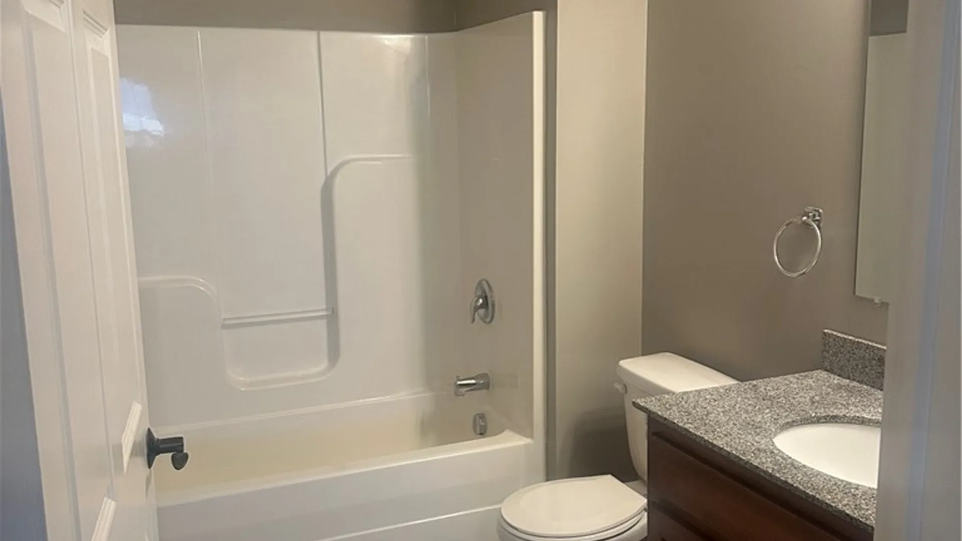 Property at 721 N Clinton Street, Syracuse, NY 13208 11