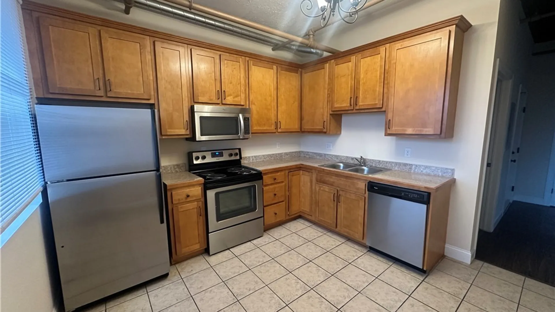 Property at 617 E Hiawatha Boulevard, Syracuse, NY 13208 3