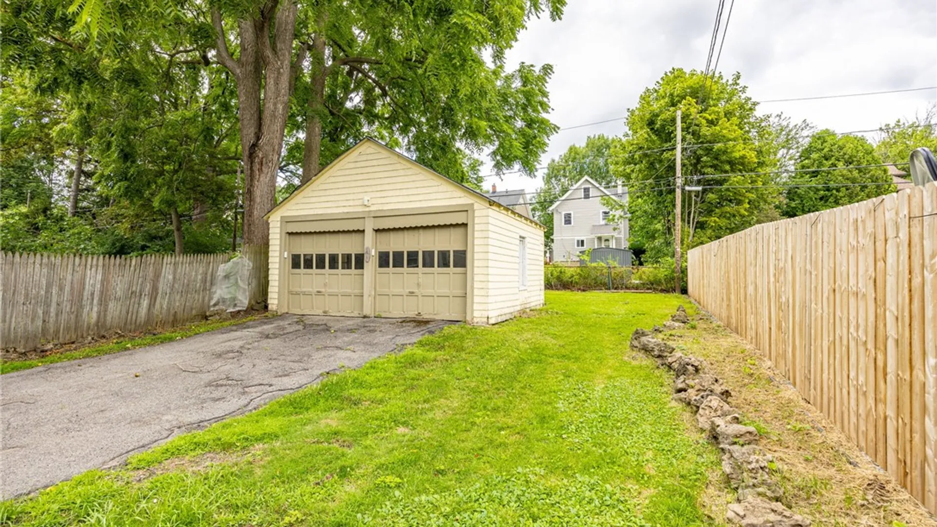 Property at 196 Weldon Street, Rochester, NY 14611 4