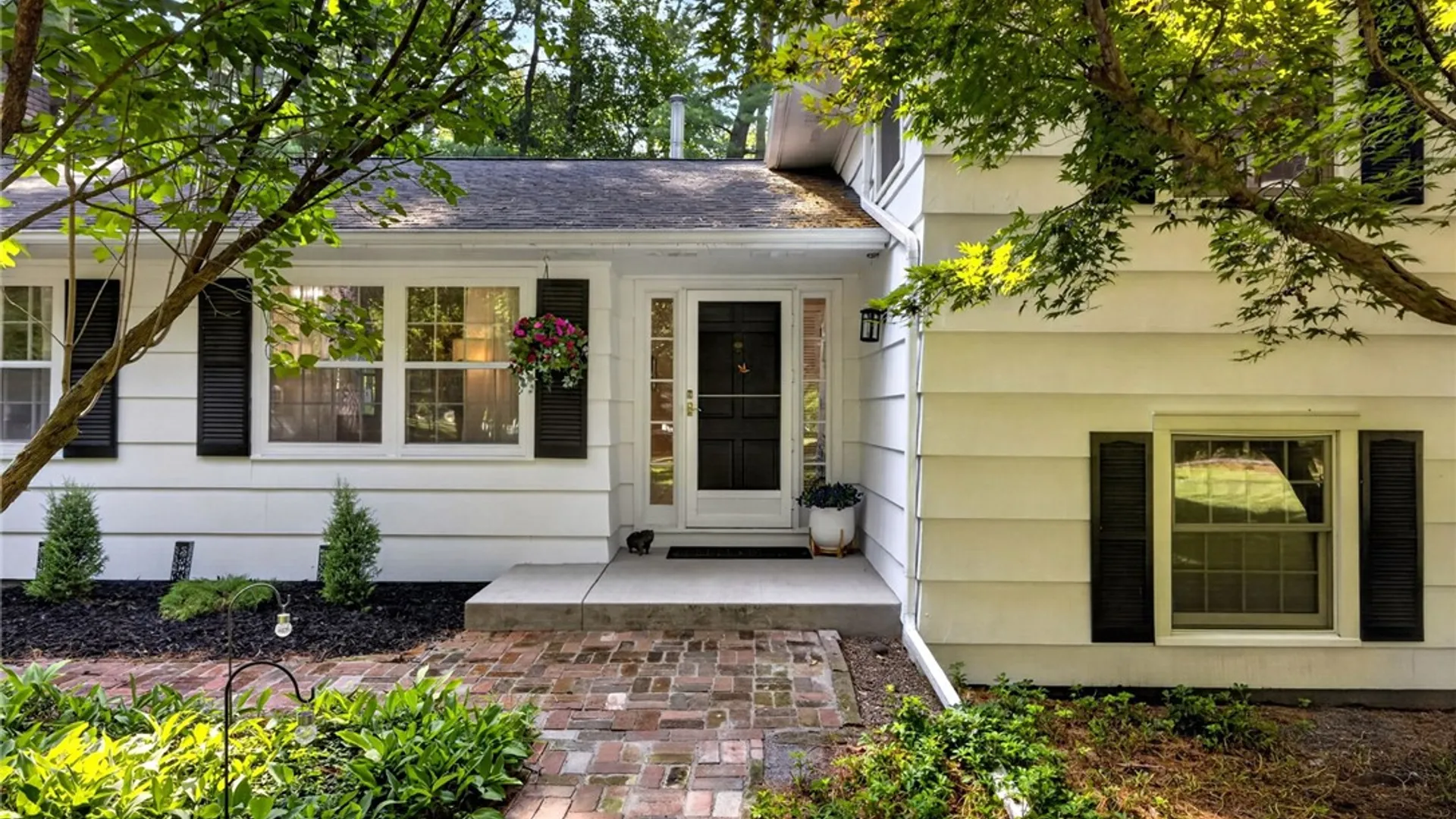 Property at 14 Countryside Road, Pittsford, NY 14450 2