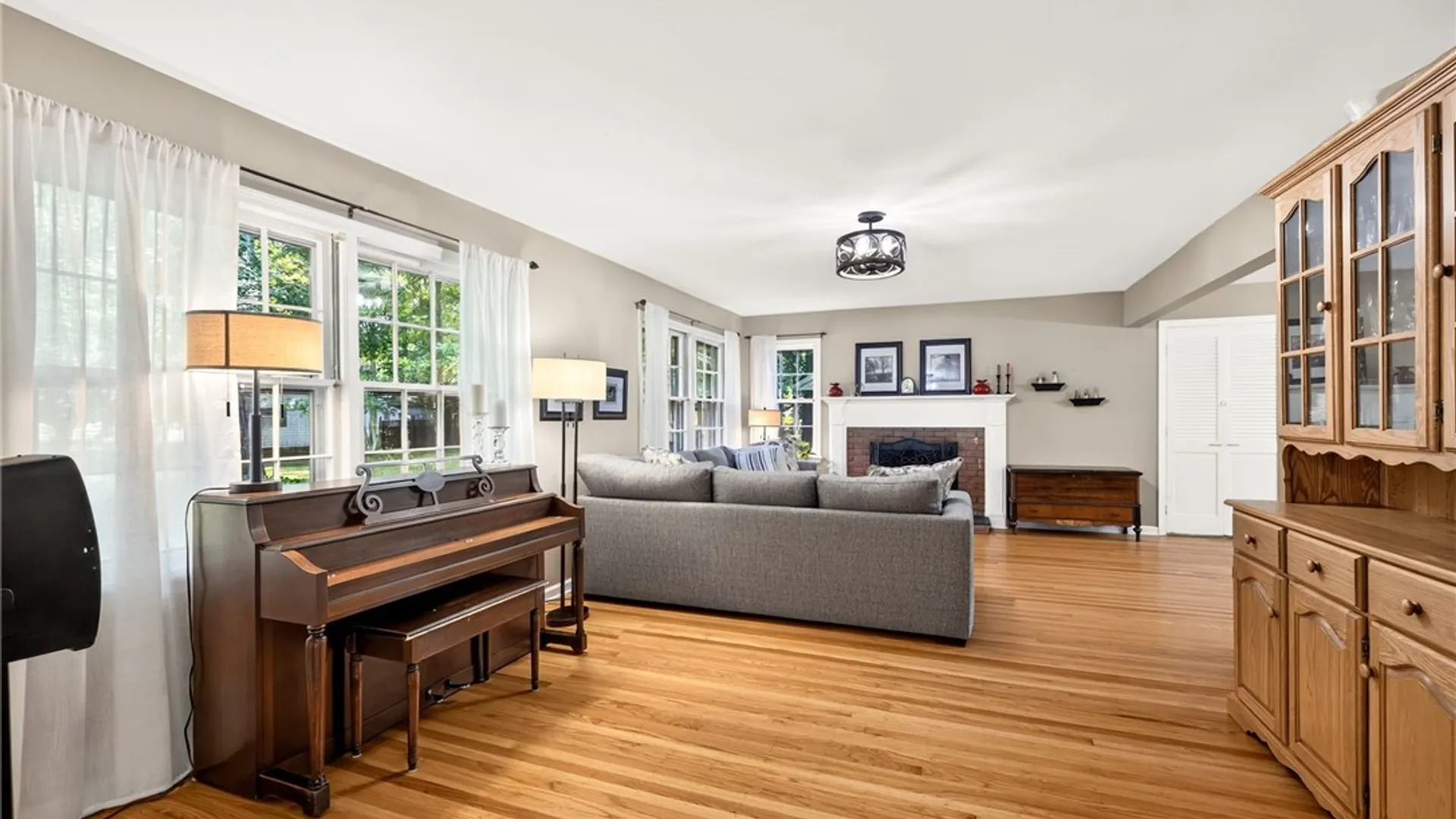Property at 14 Countryside Road, Pittsford, NY 14450 20